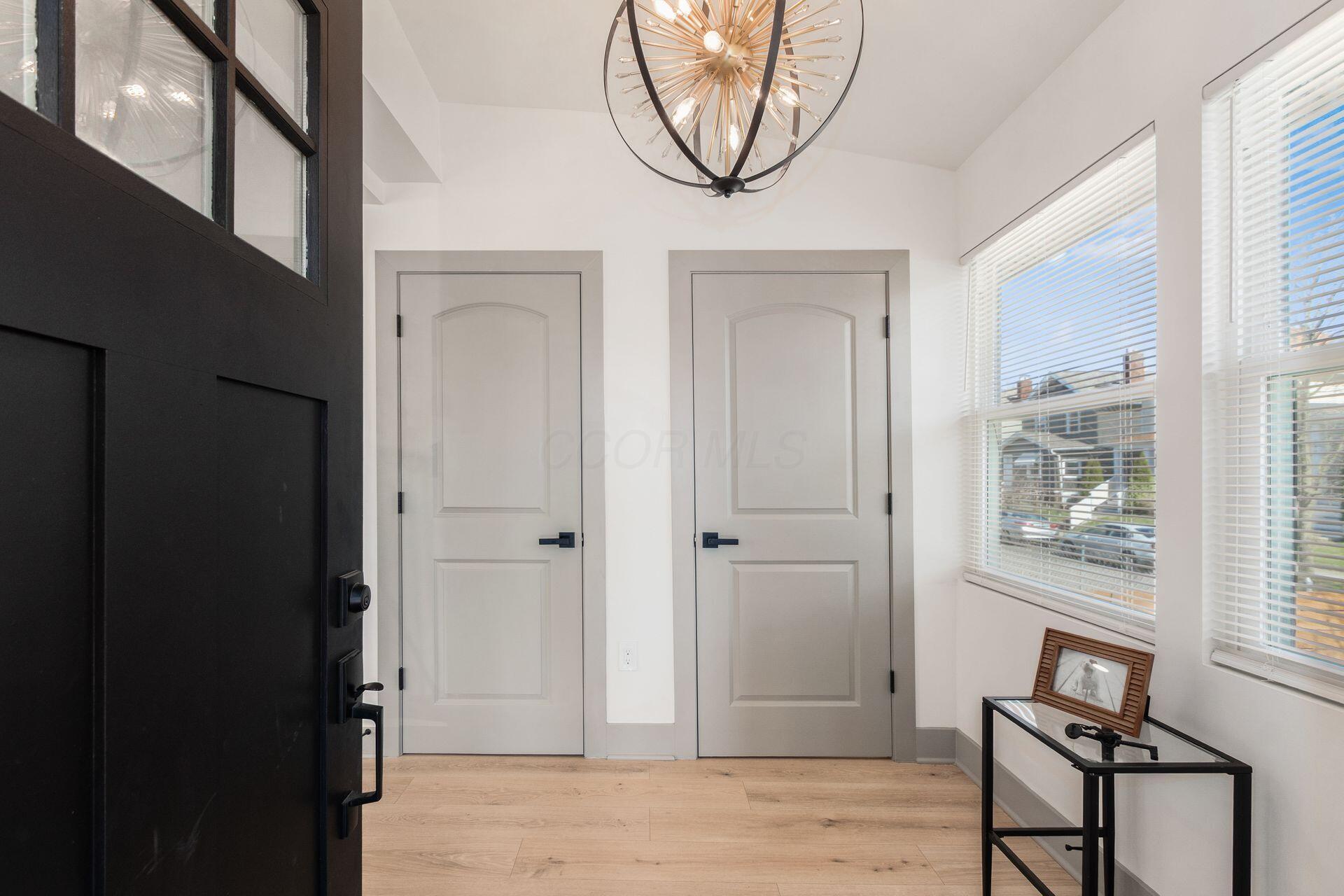 975 Carpenter Street