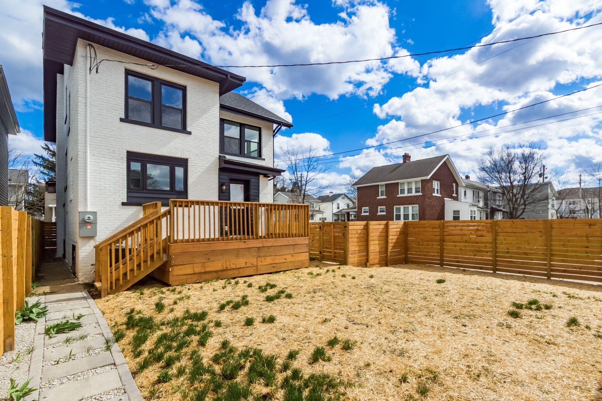 975 Carpenter Street