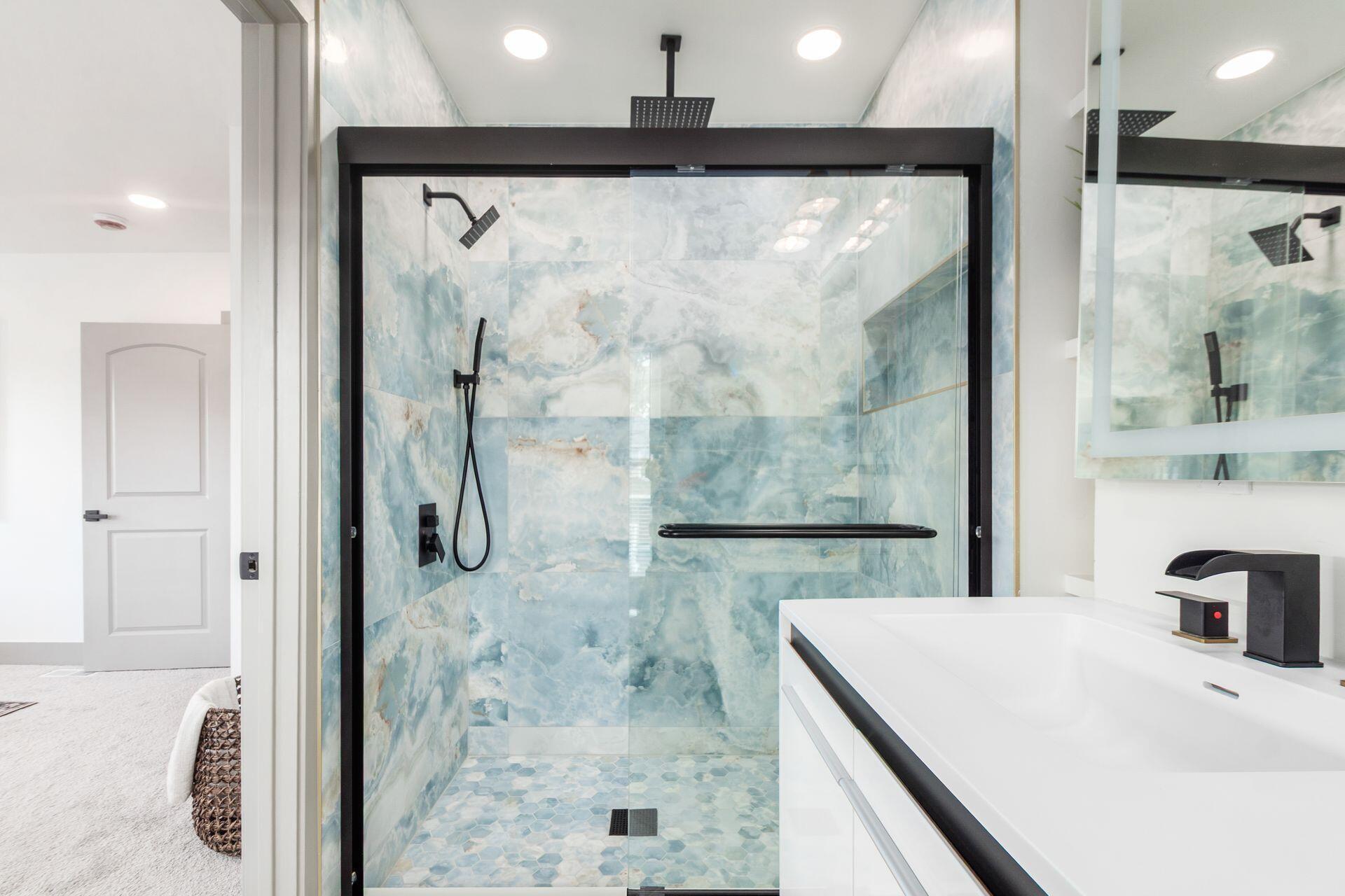 975 Carpenter Street