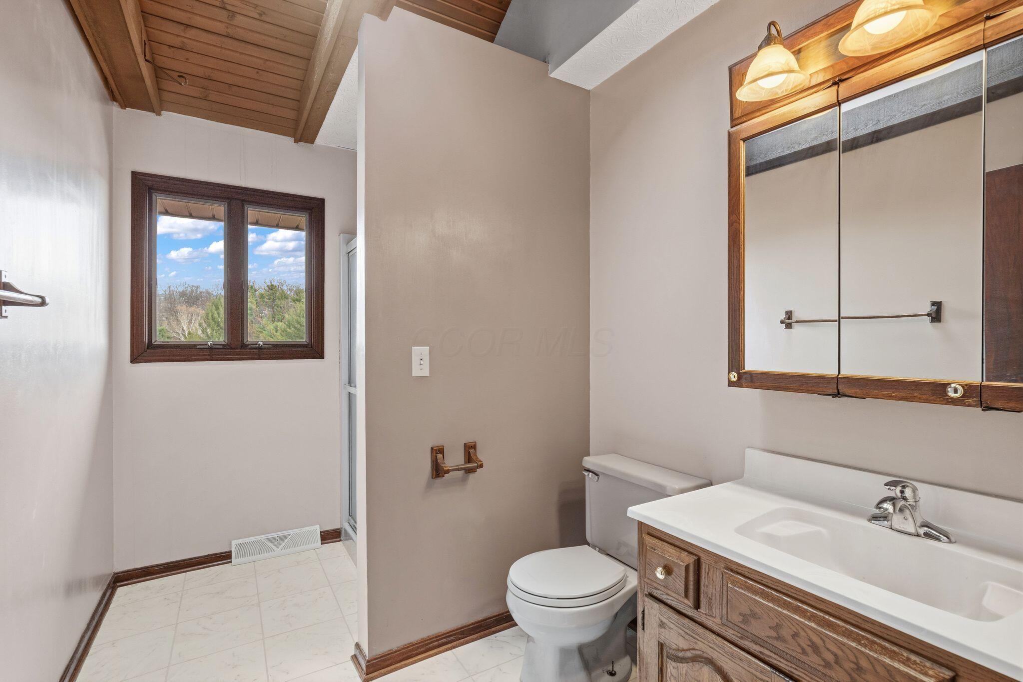 1445 Londondale