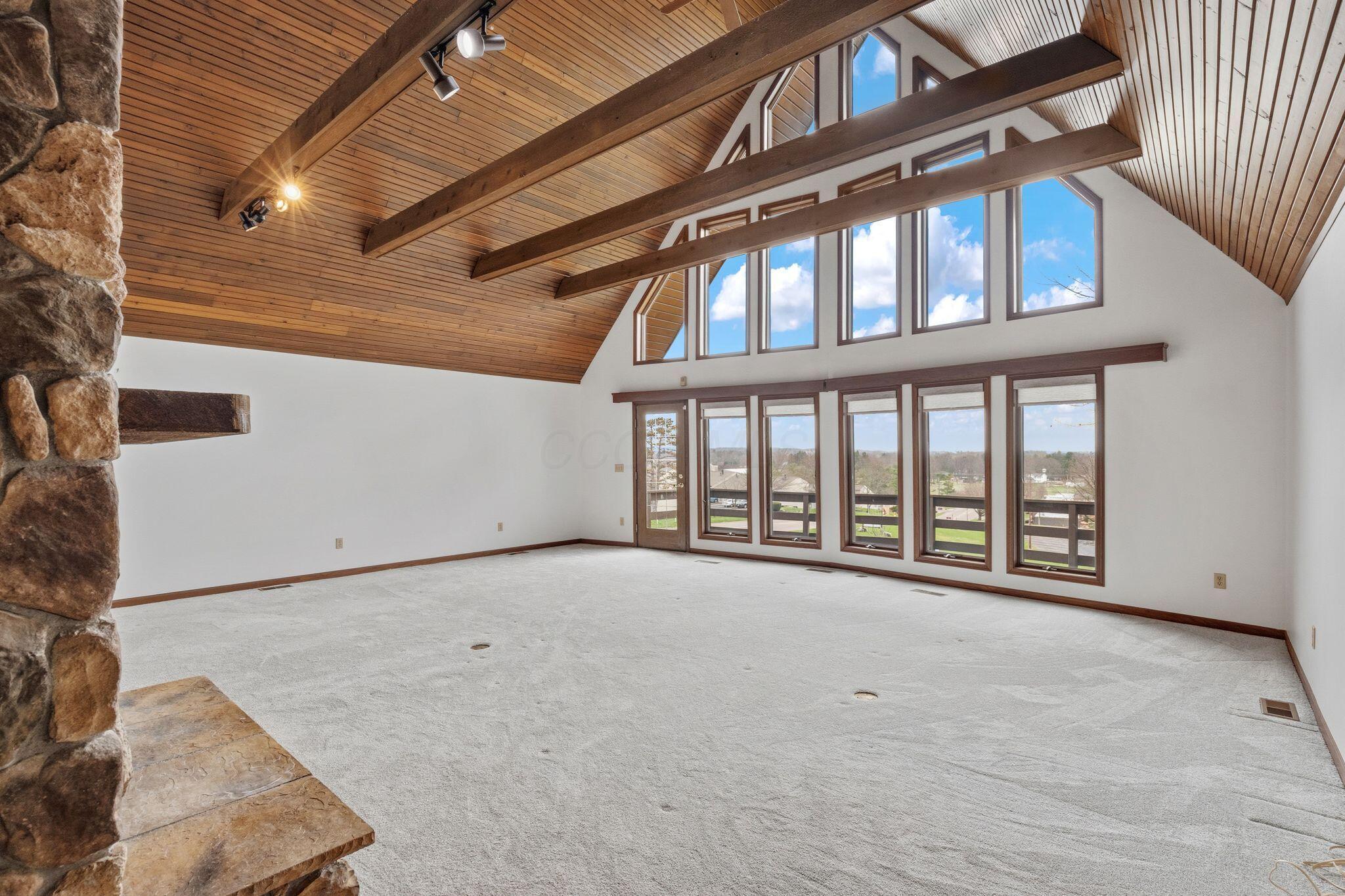 1445 Londondale