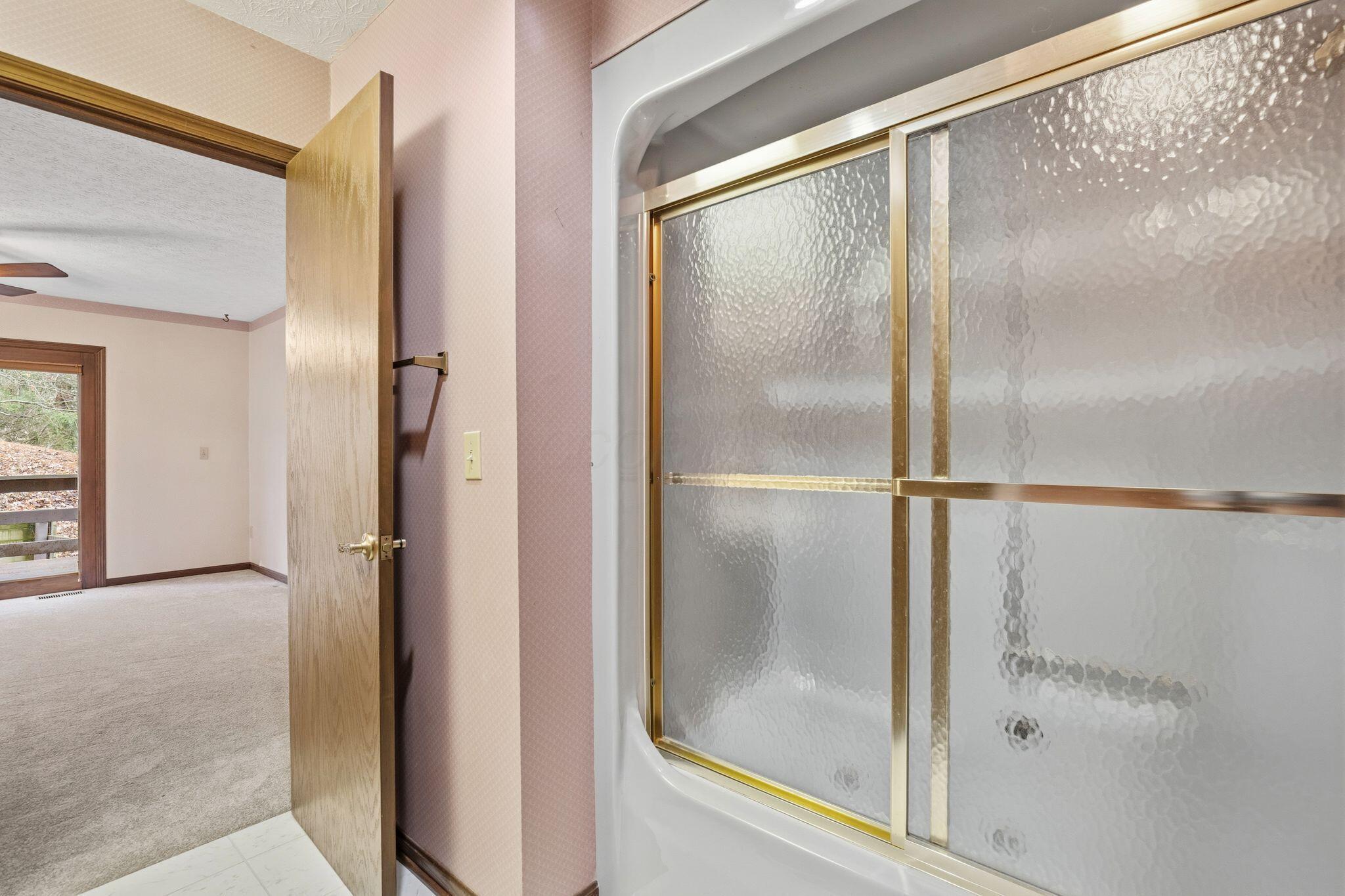 1445 Londondale