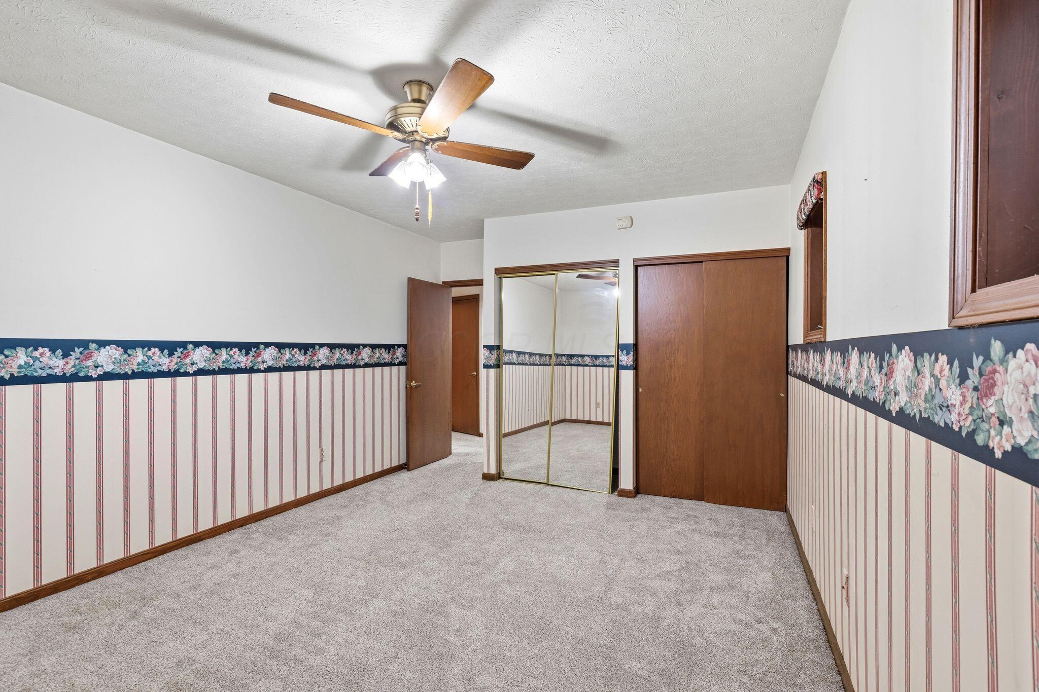 1445 Londondale