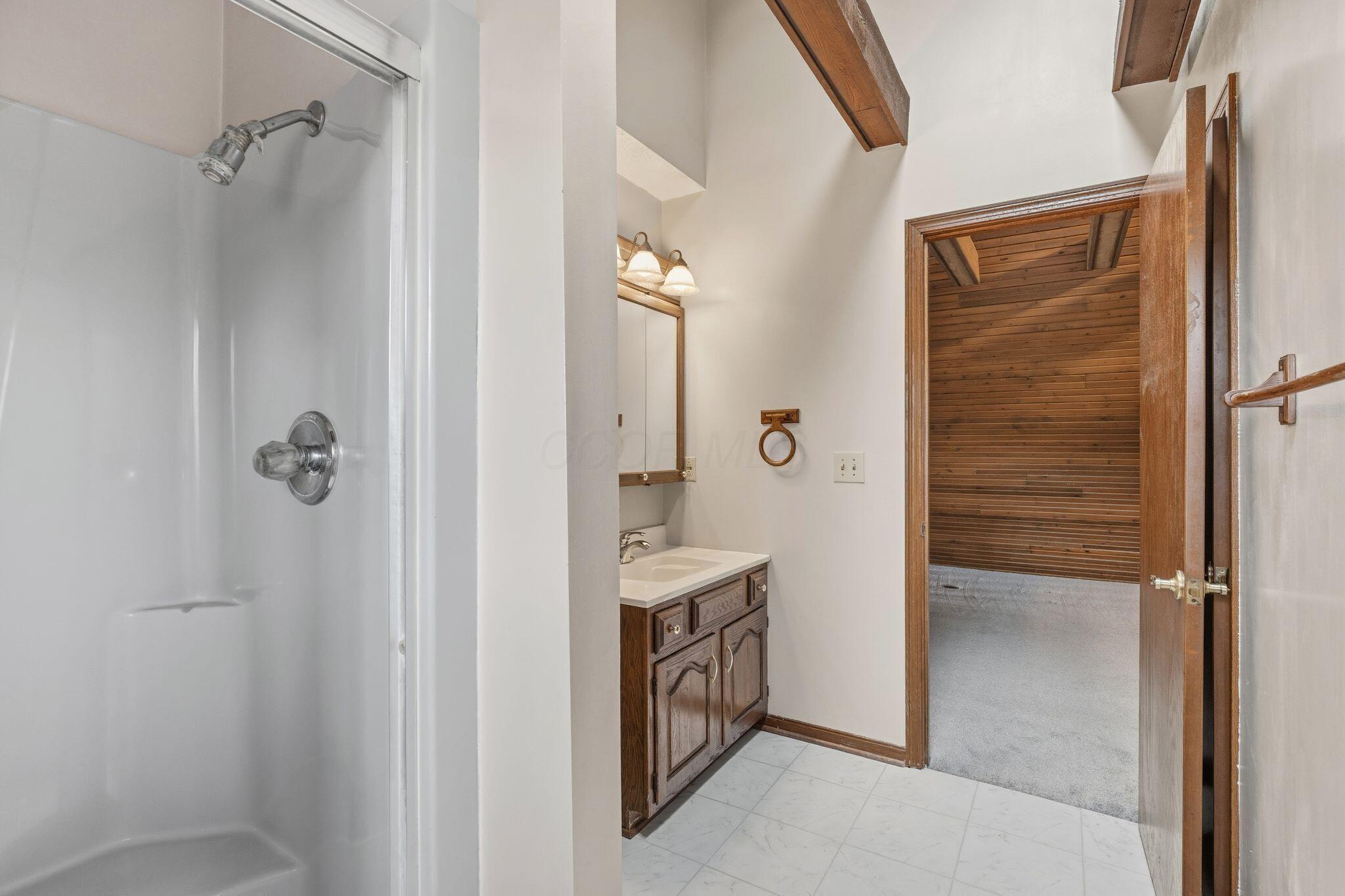 1445 Londondale