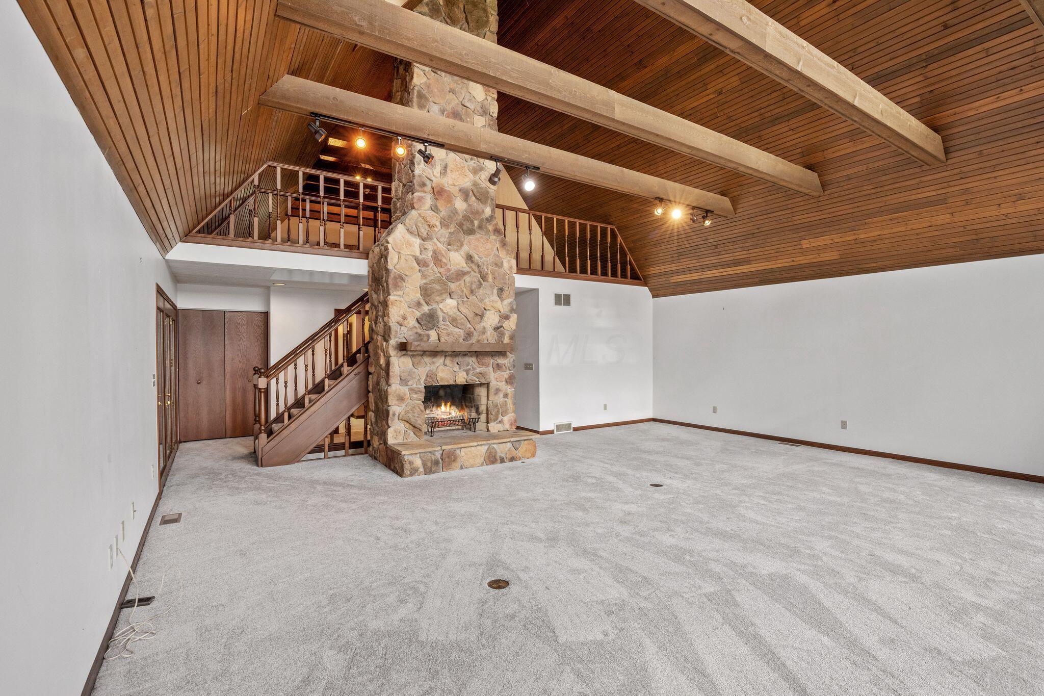 1445 Londondale