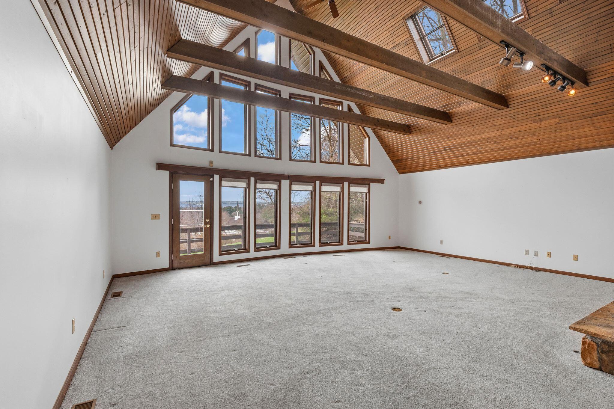 1445 Londondale