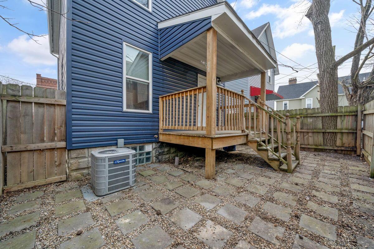 439 Oakwood Avenue