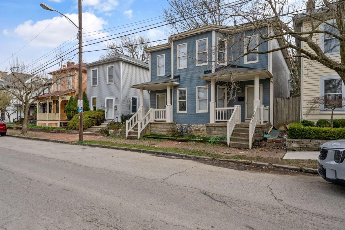 783 Kerr Street