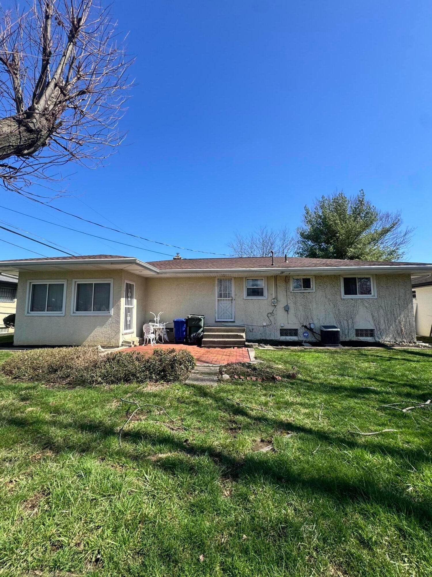 1685 Alcoy Drive