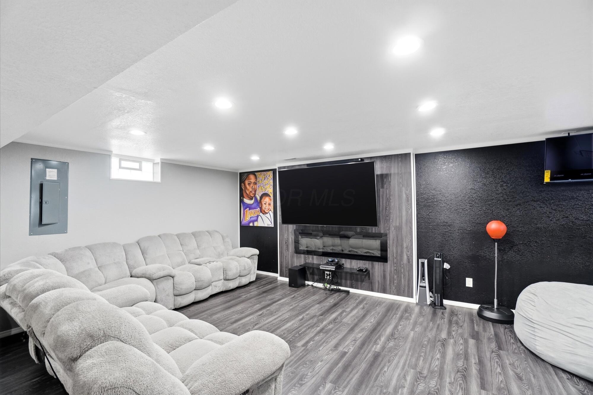 5847 Sebring Drive
