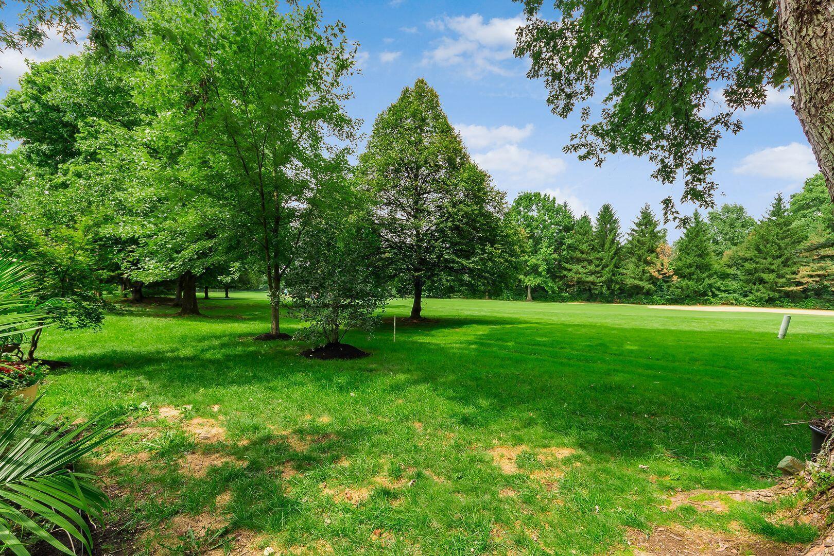 4828 Crazy Horse Lane, 2