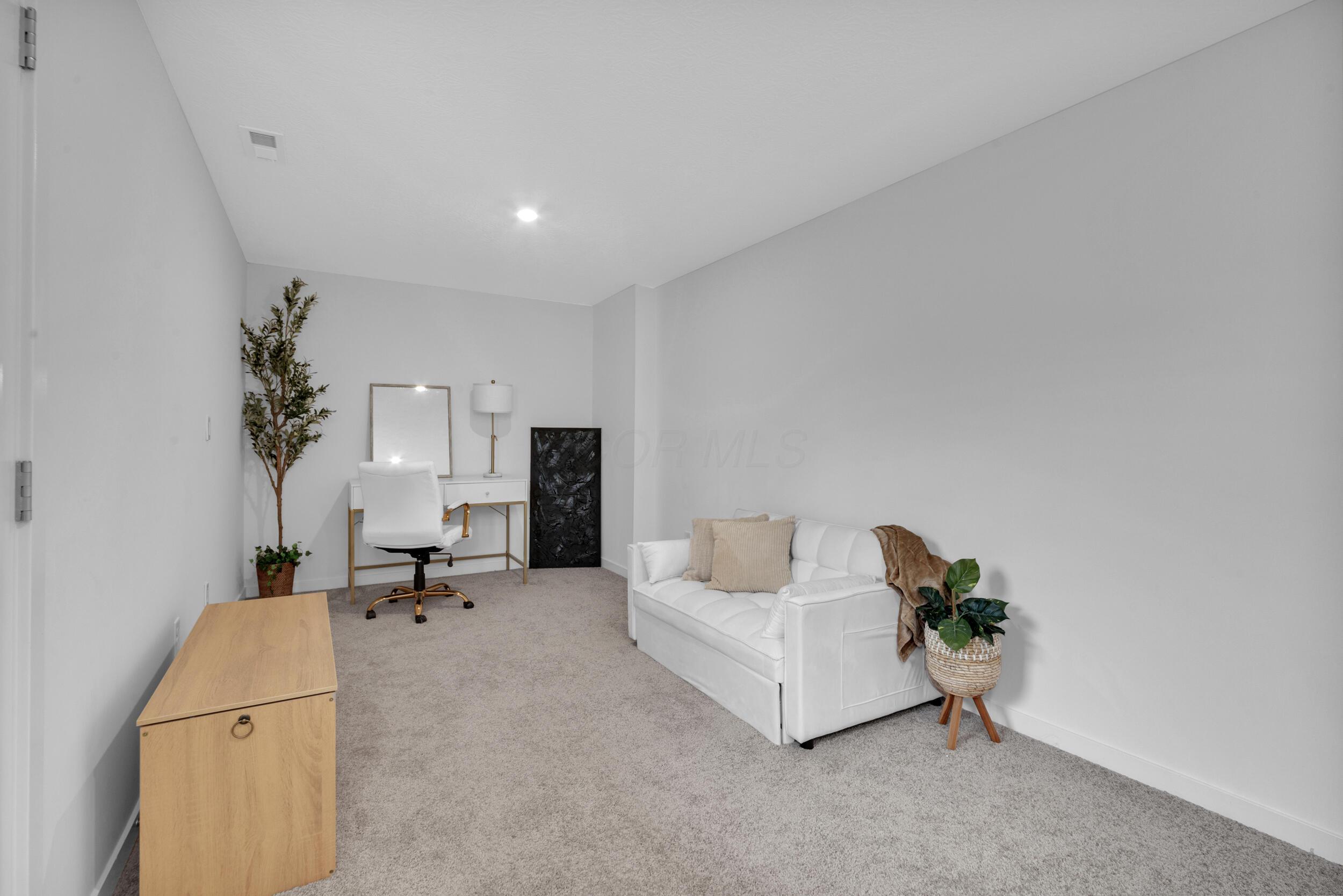 123 Coyote Willow Drive, B