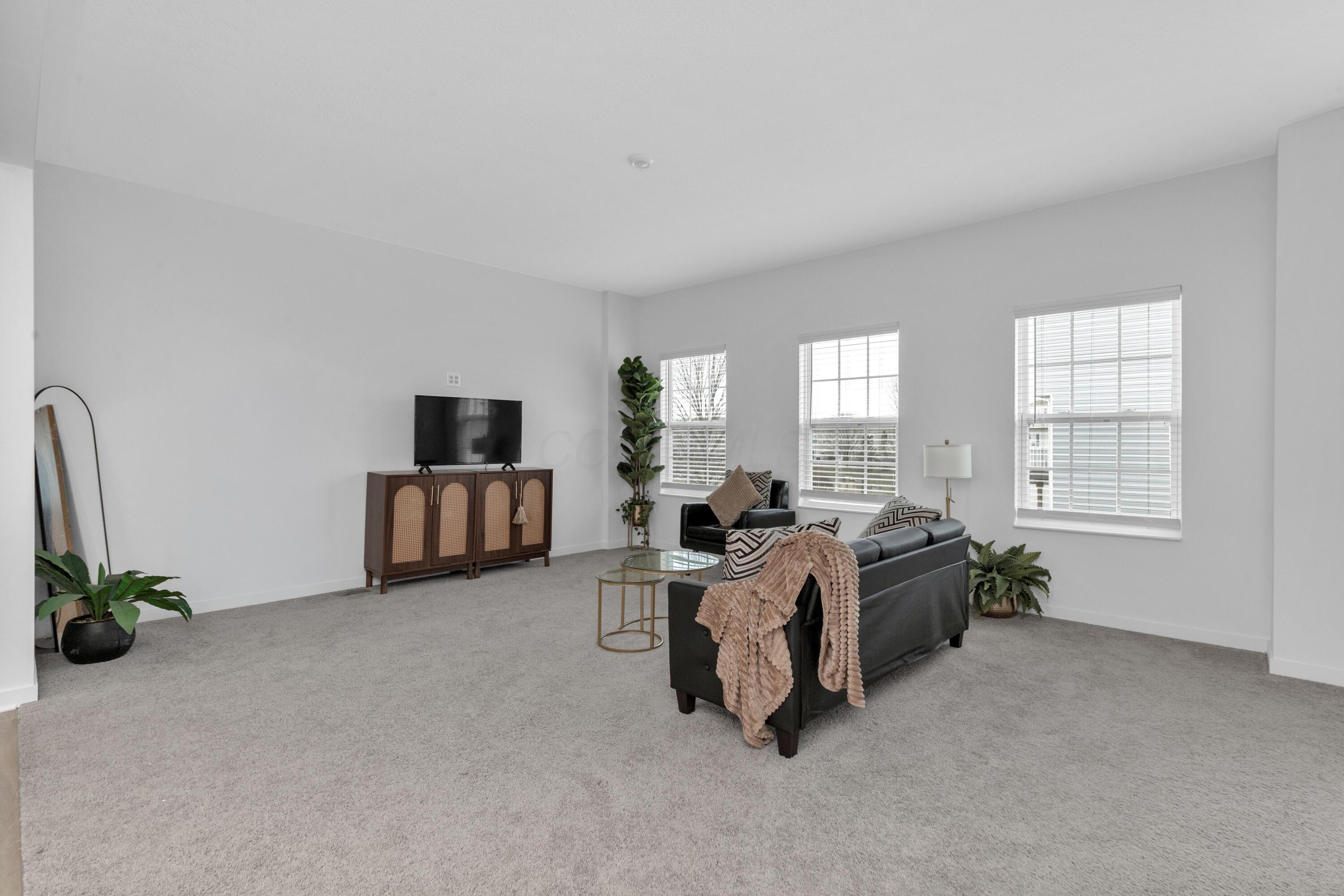 123 Coyote Willow Drive, B