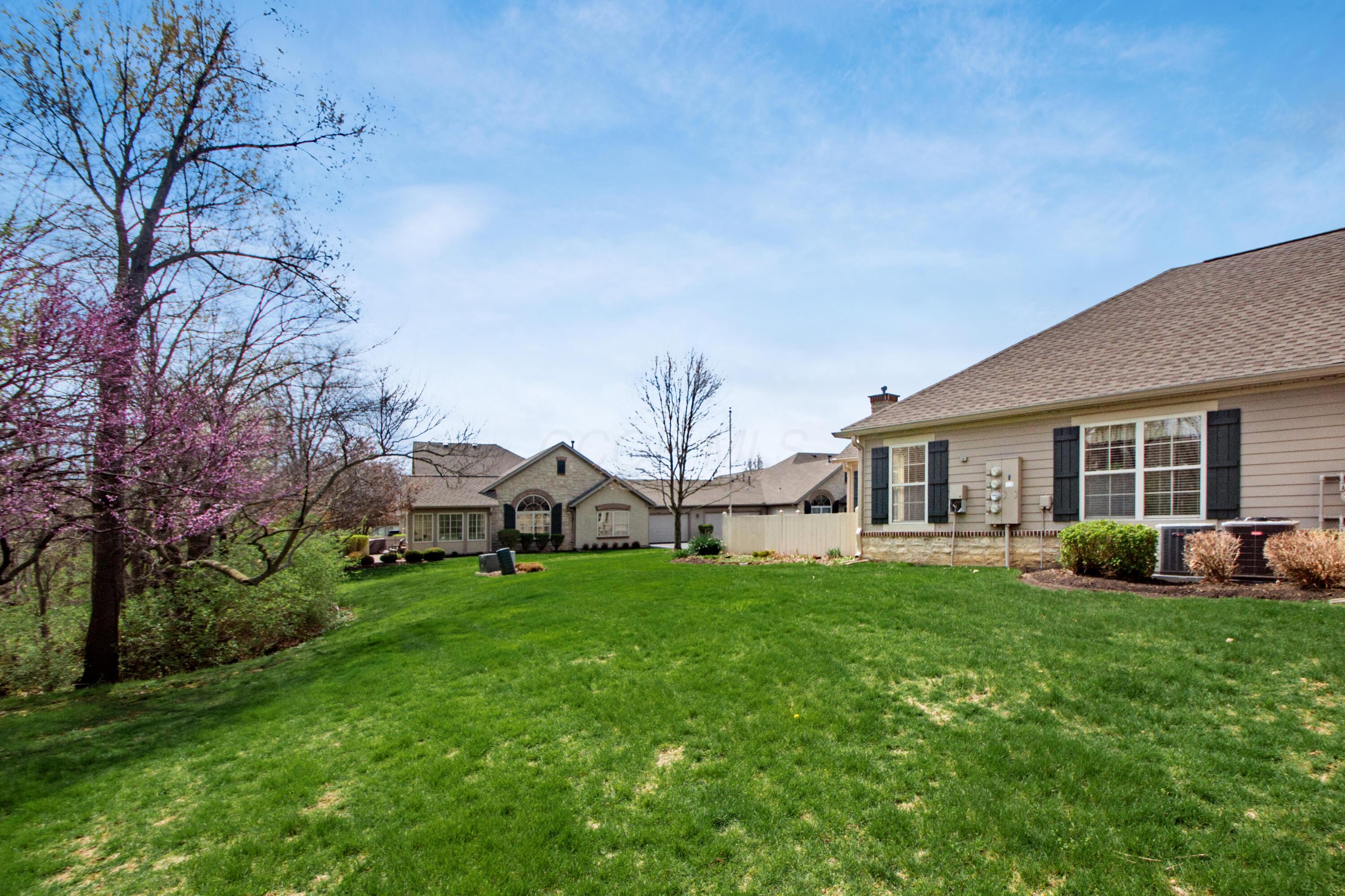 7585 Red Maple Place