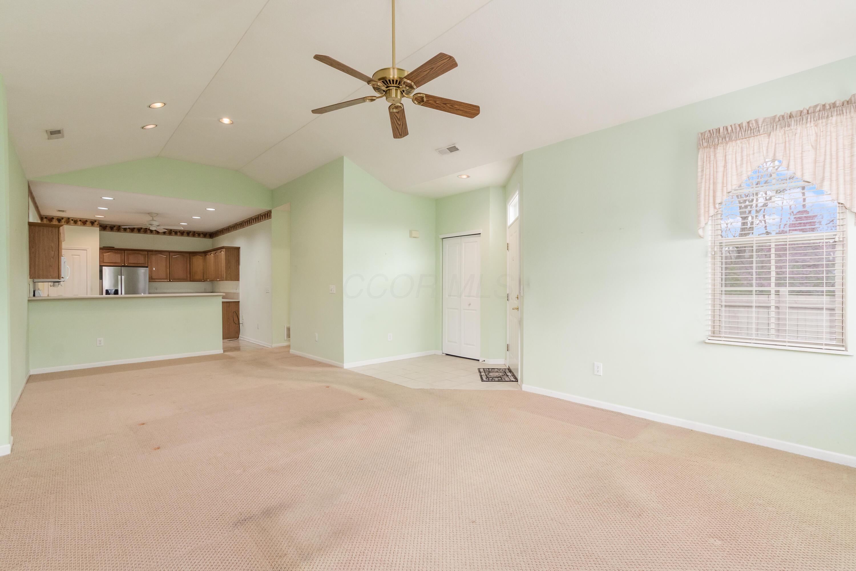 7585 Red Maple Place