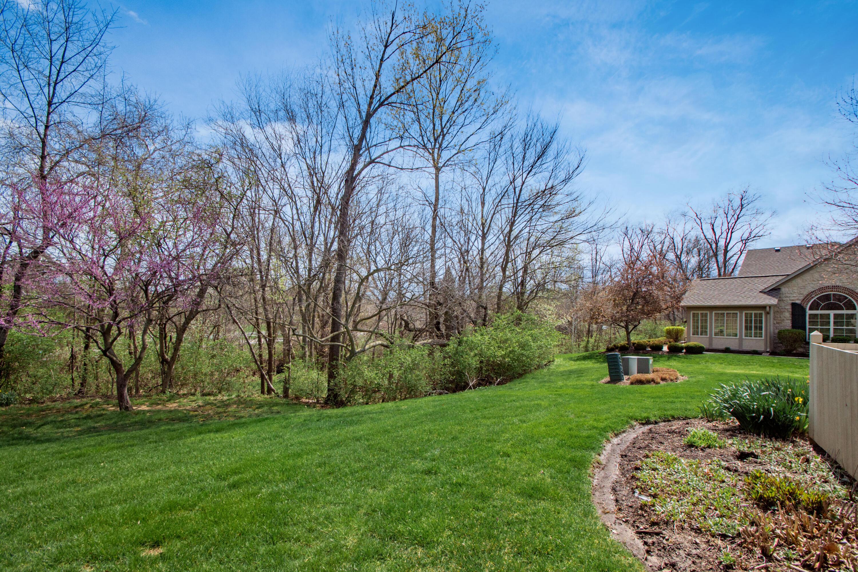 7585 Red Maple Place
