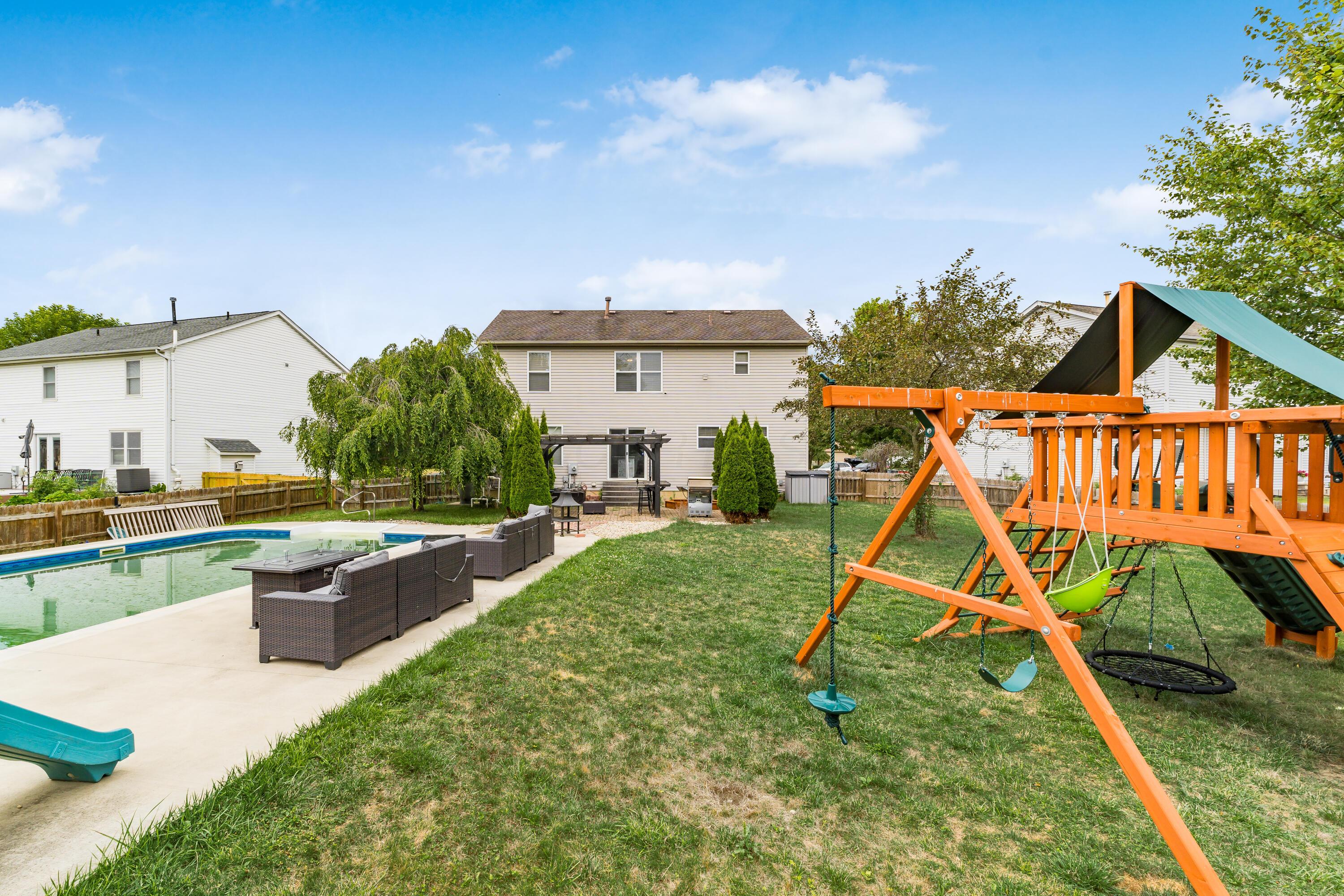 6002 Aquamarine Drive