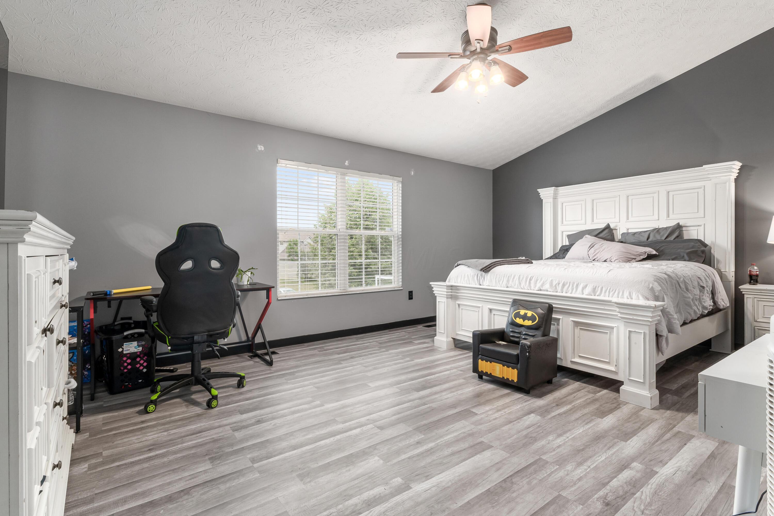 6002 Aquamarine Drive