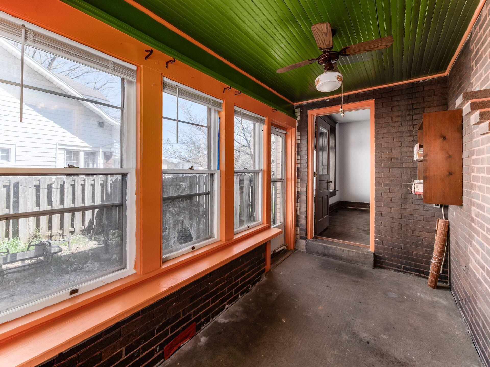 219 Coshocton Avenue