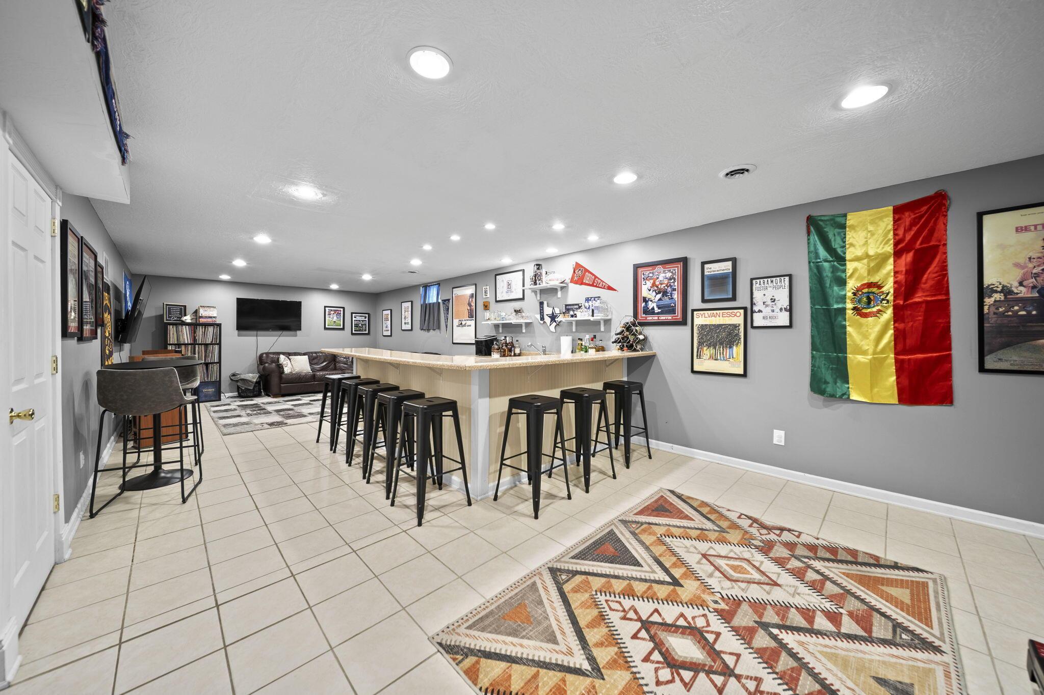 5532 Crenton Drive