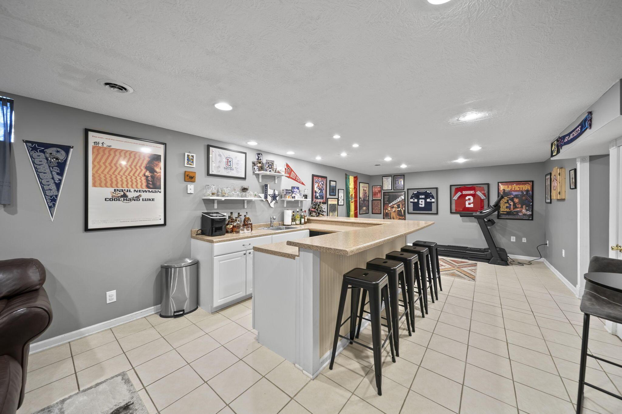 5532 Crenton Drive