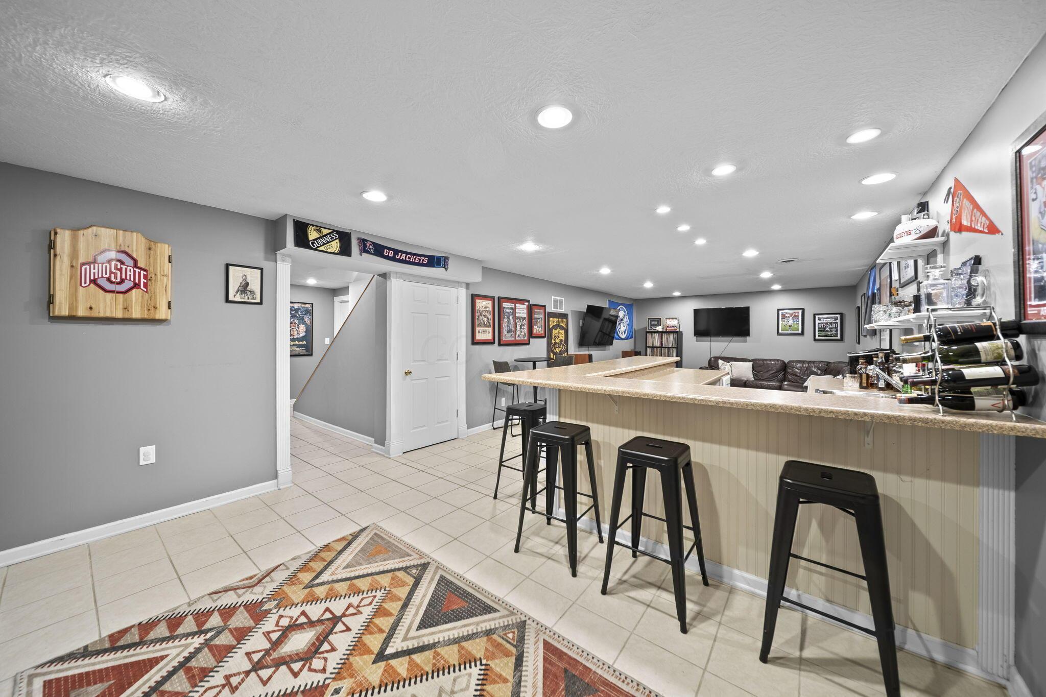 5532 Crenton Drive