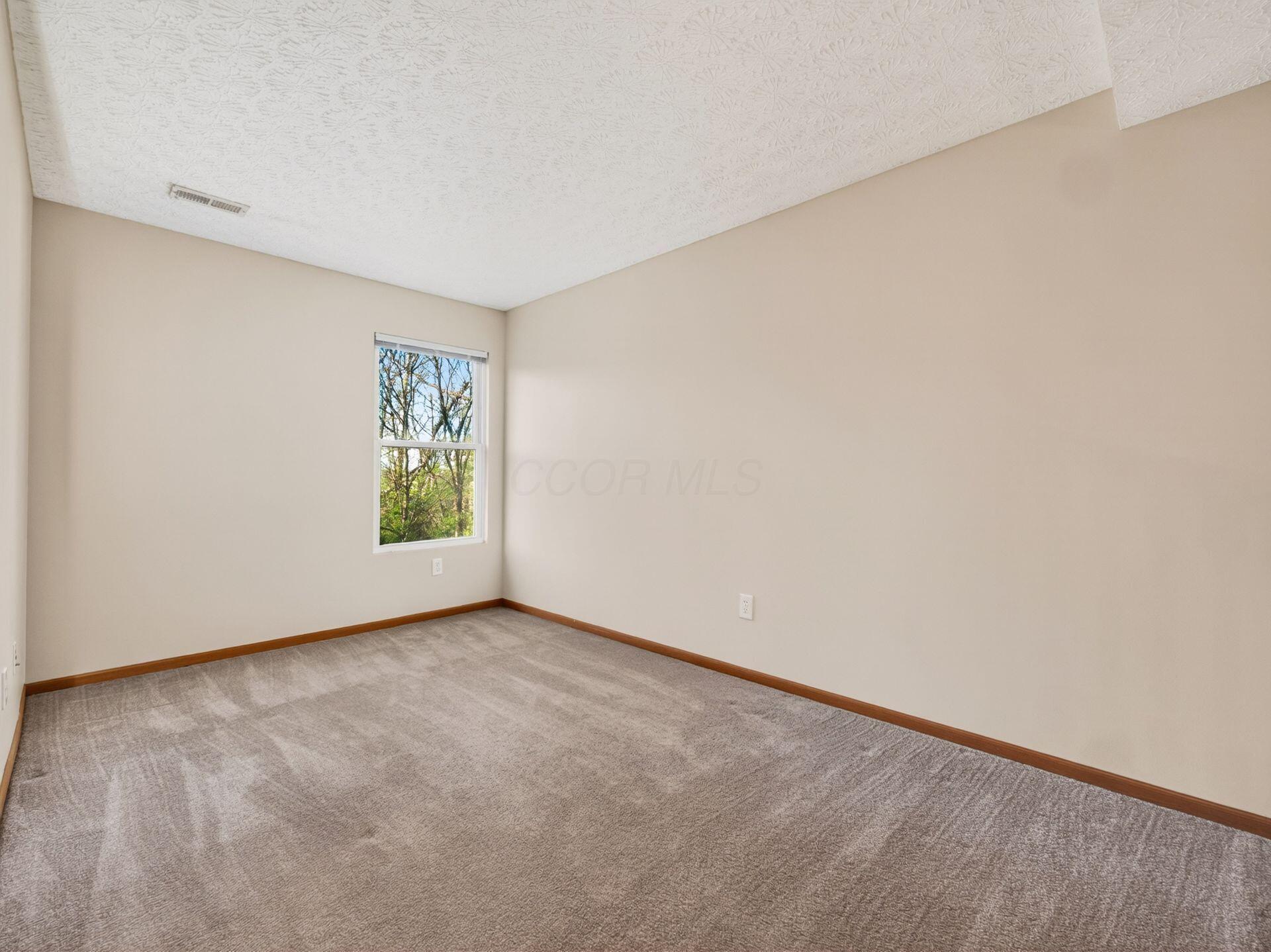 107 Arrowfeather Lane