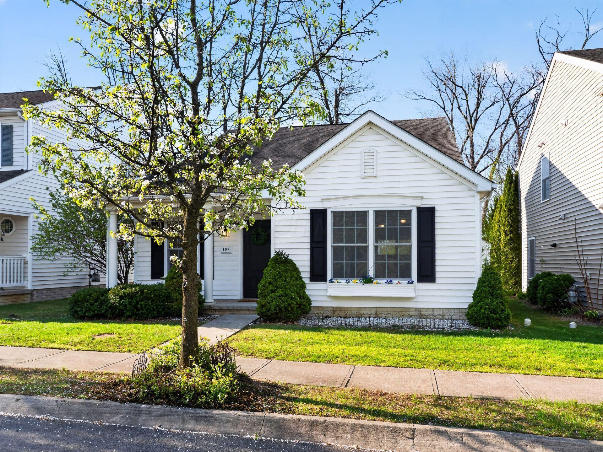 107 Arrowfeather Lane