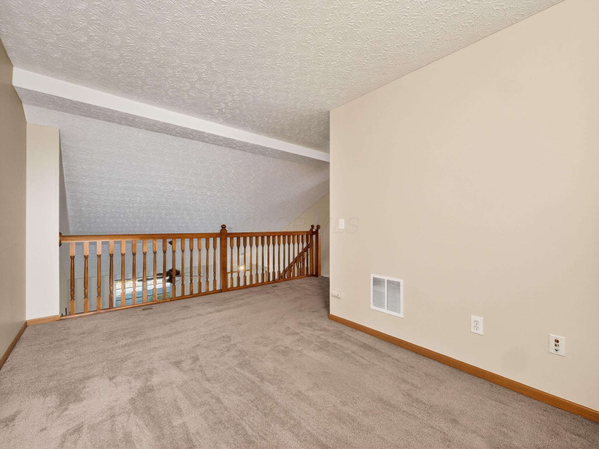 107 Arrowfeather Lane