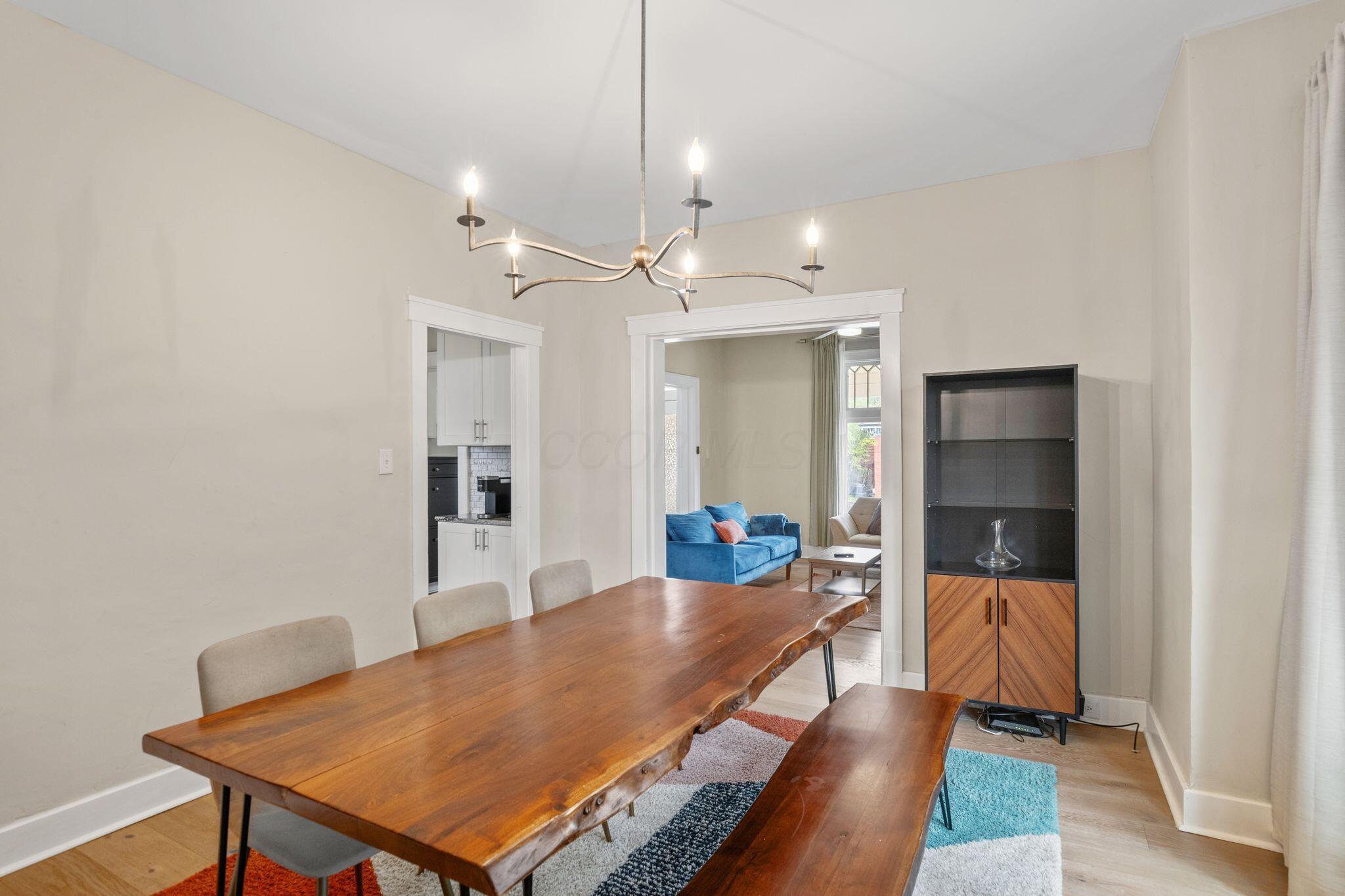 1515 Menlo Place