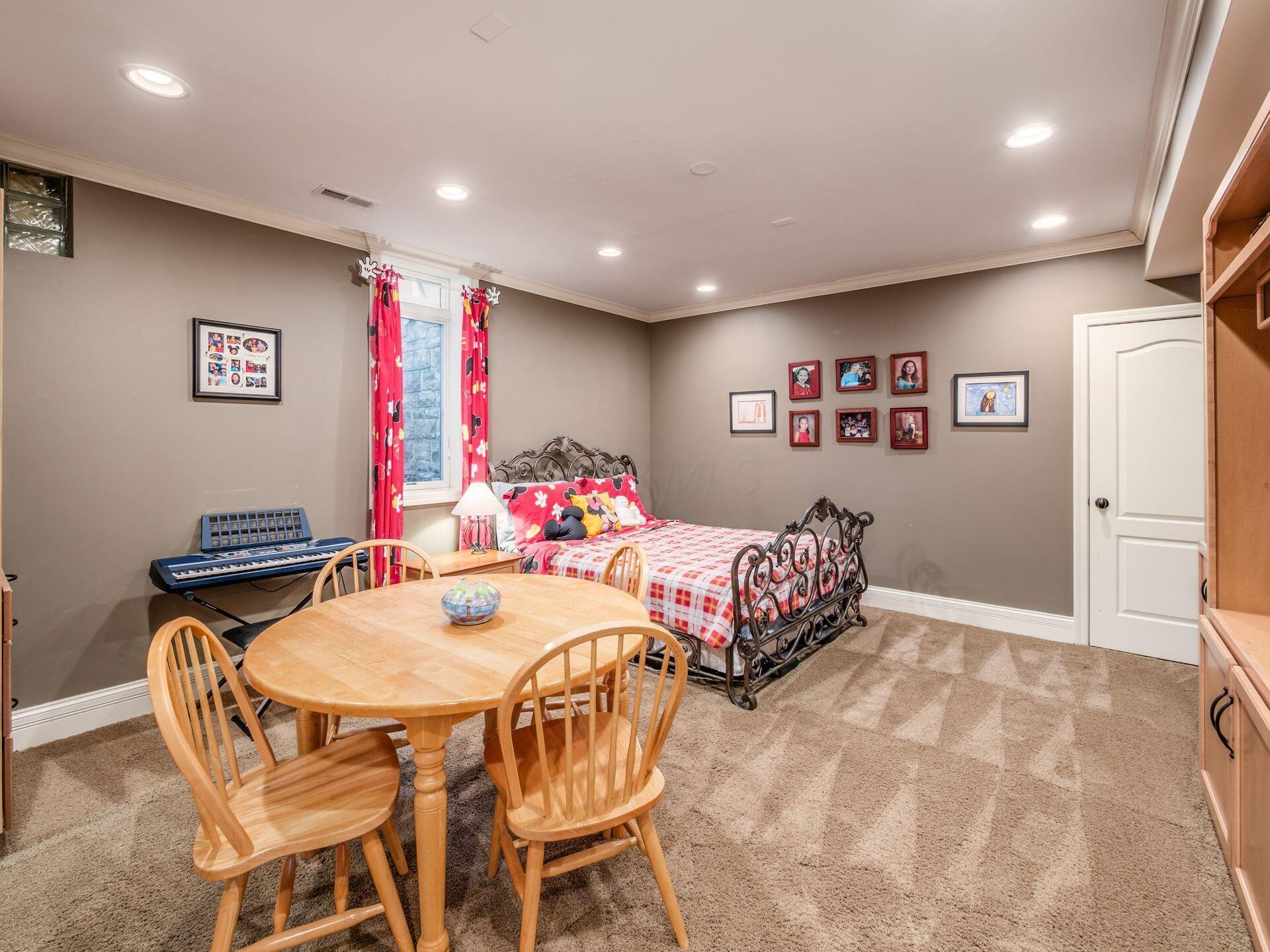 8674 Filiz Lane