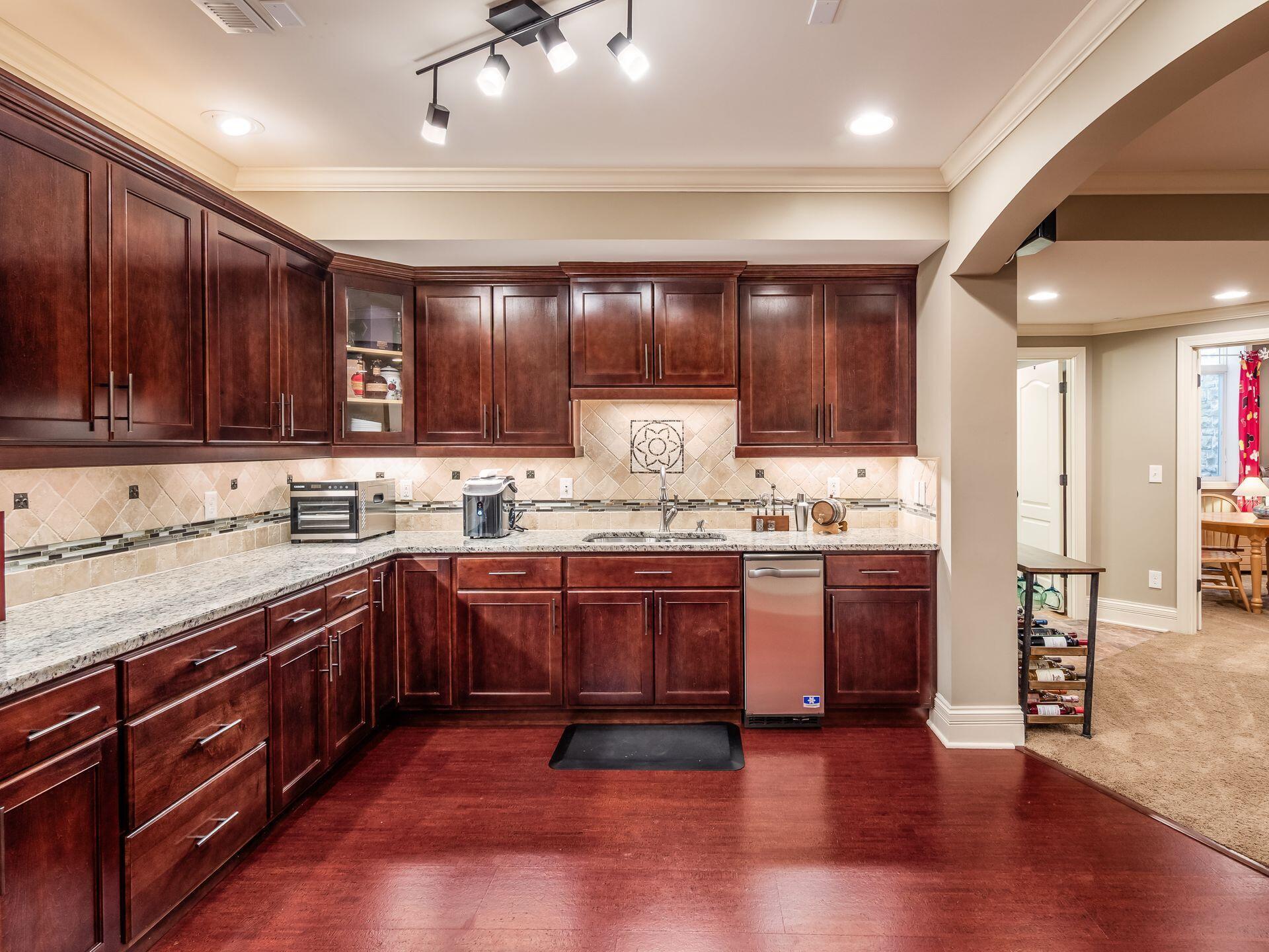 8674 Filiz Lane