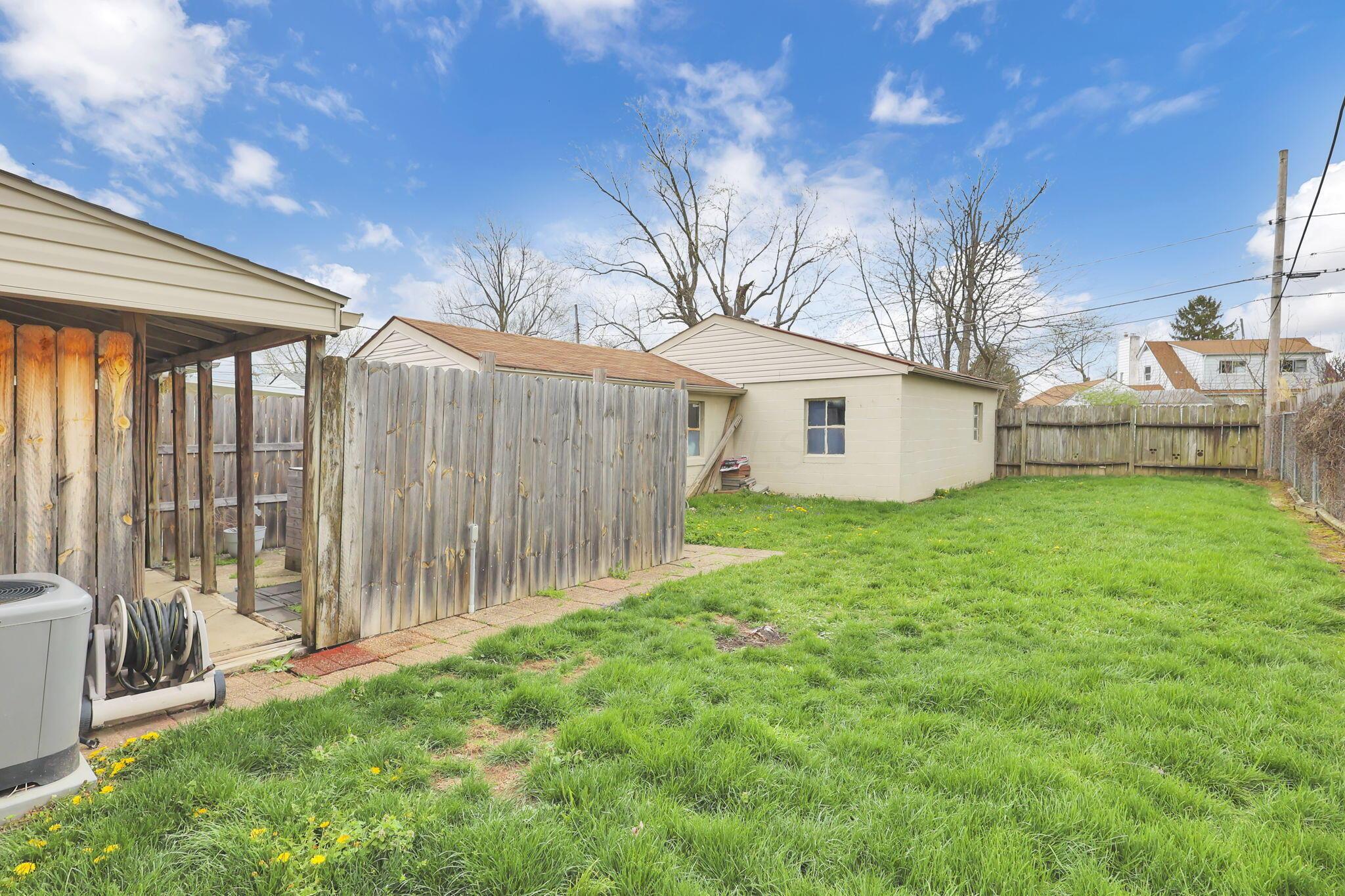 4222 Arbutus Avenue