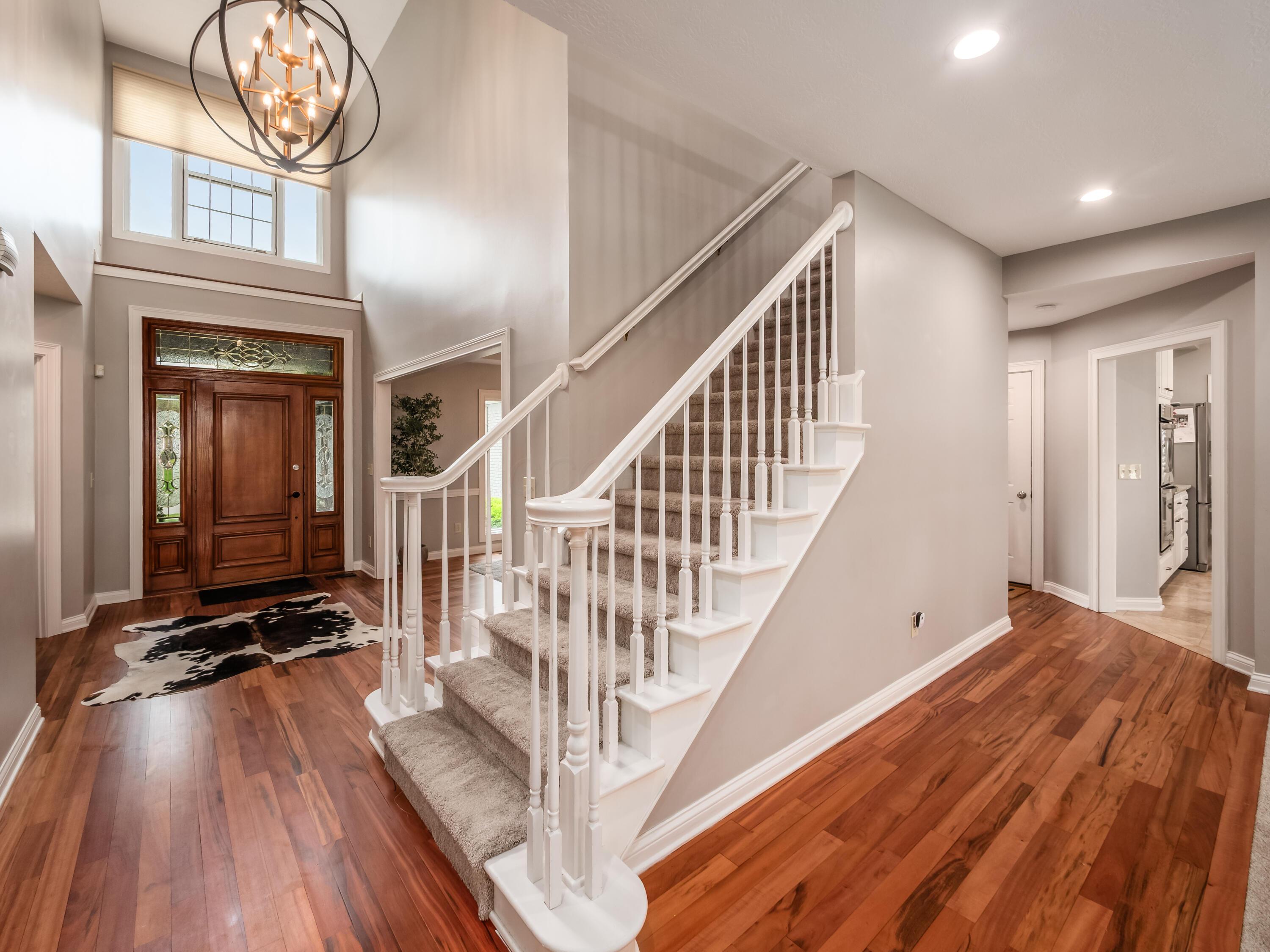 5695 Medallion Drive E
