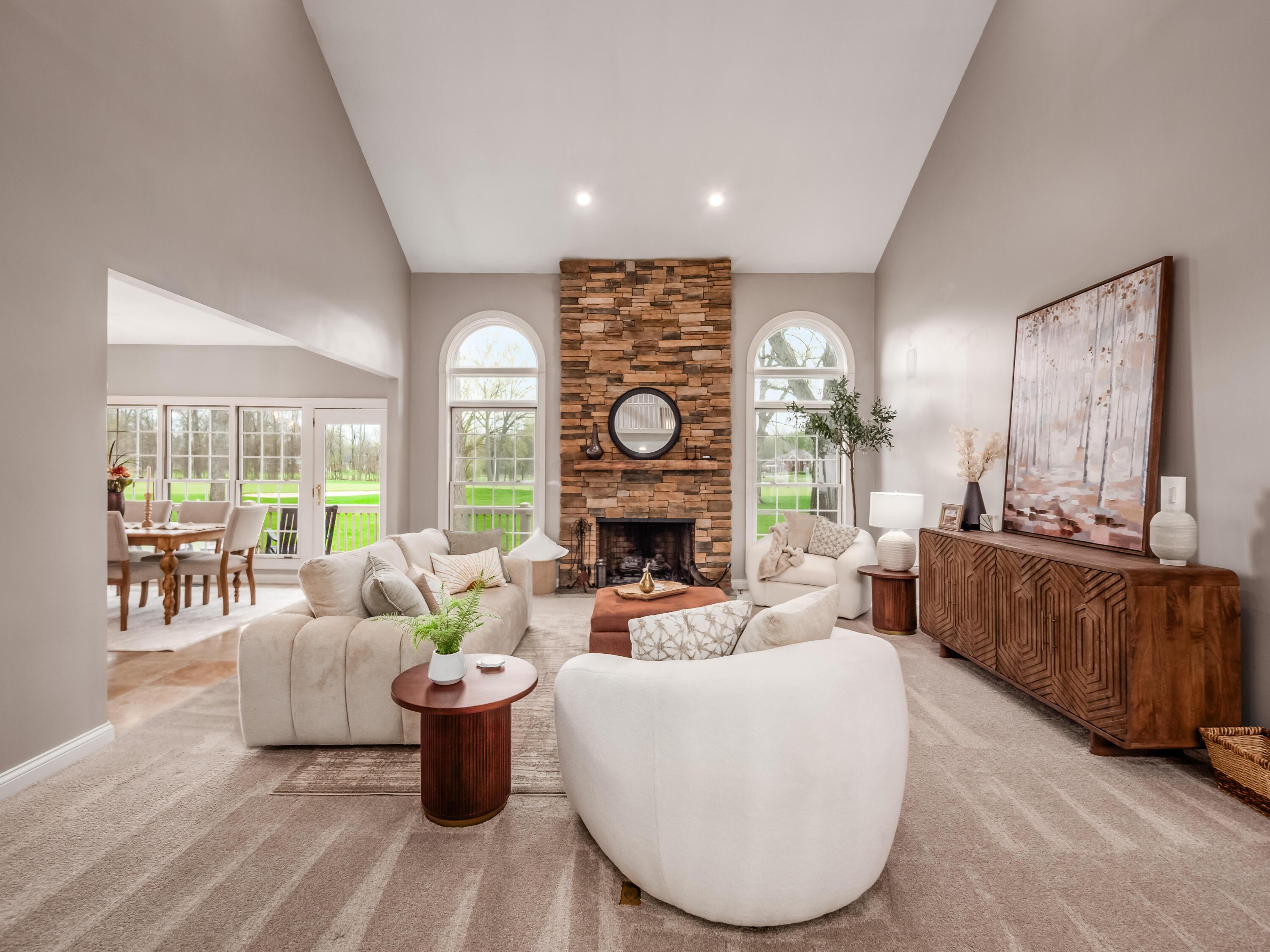 5695 Medallion Drive E