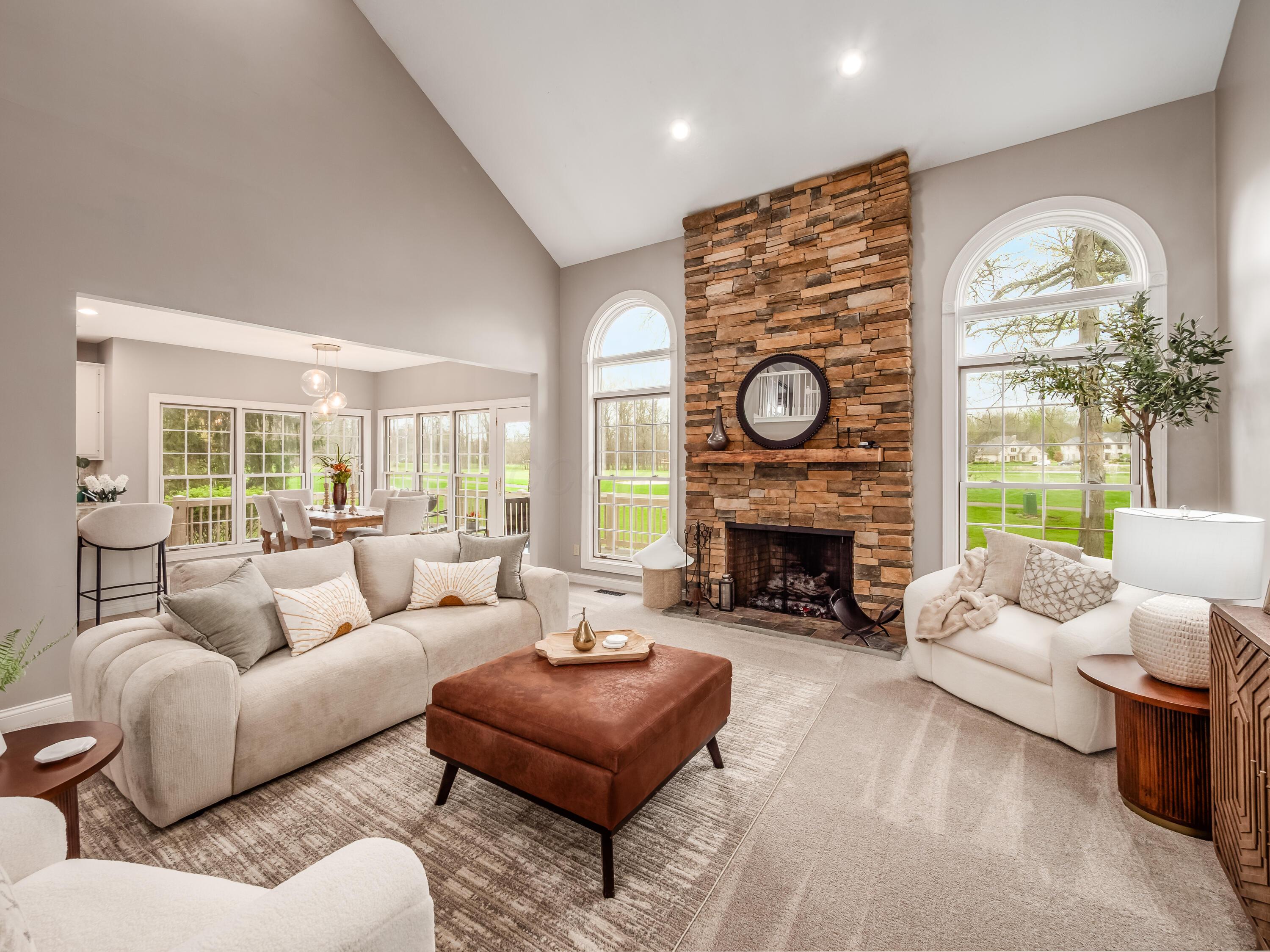 5695 Medallion Drive E