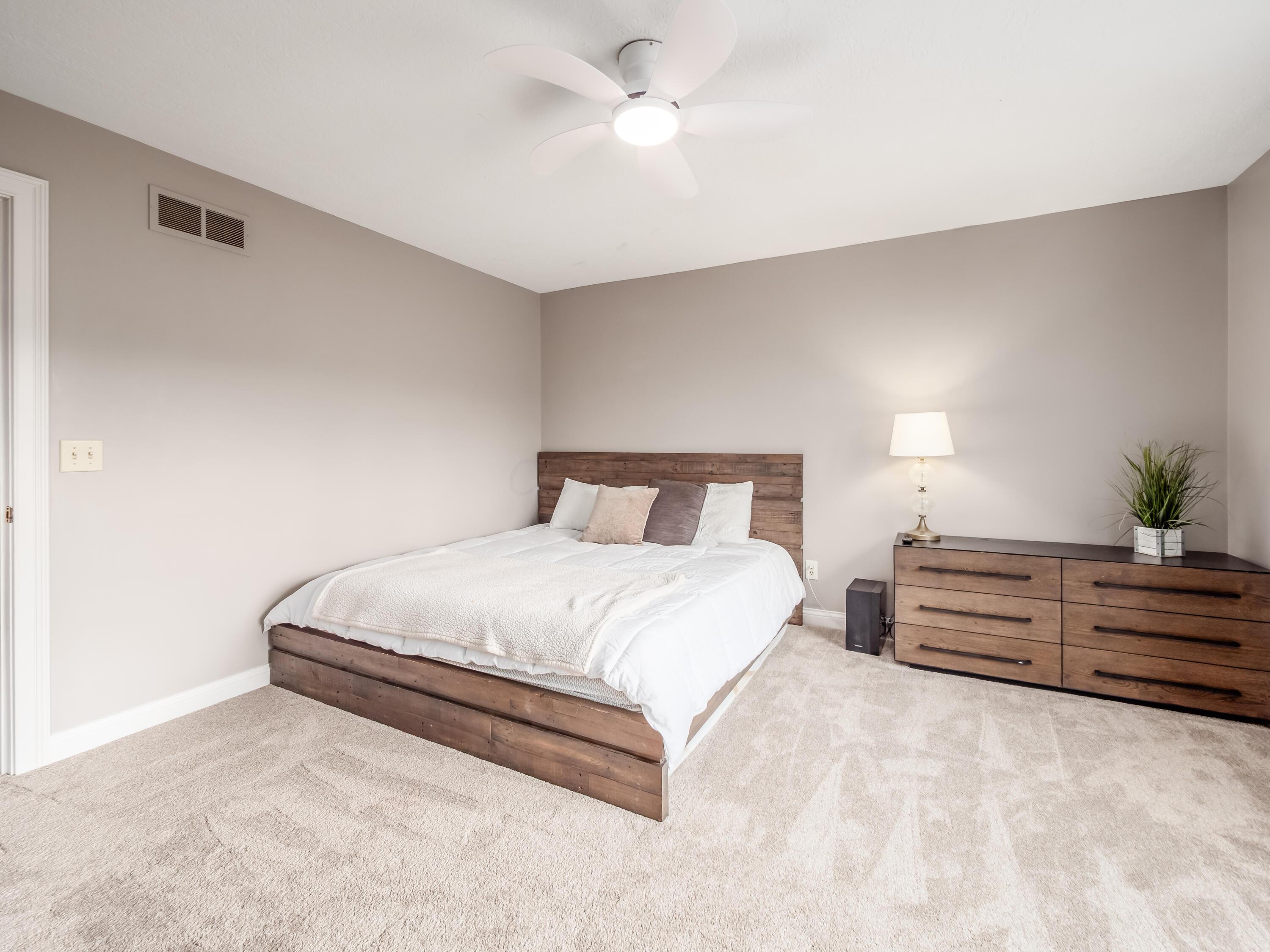 5695 Medallion Drive E