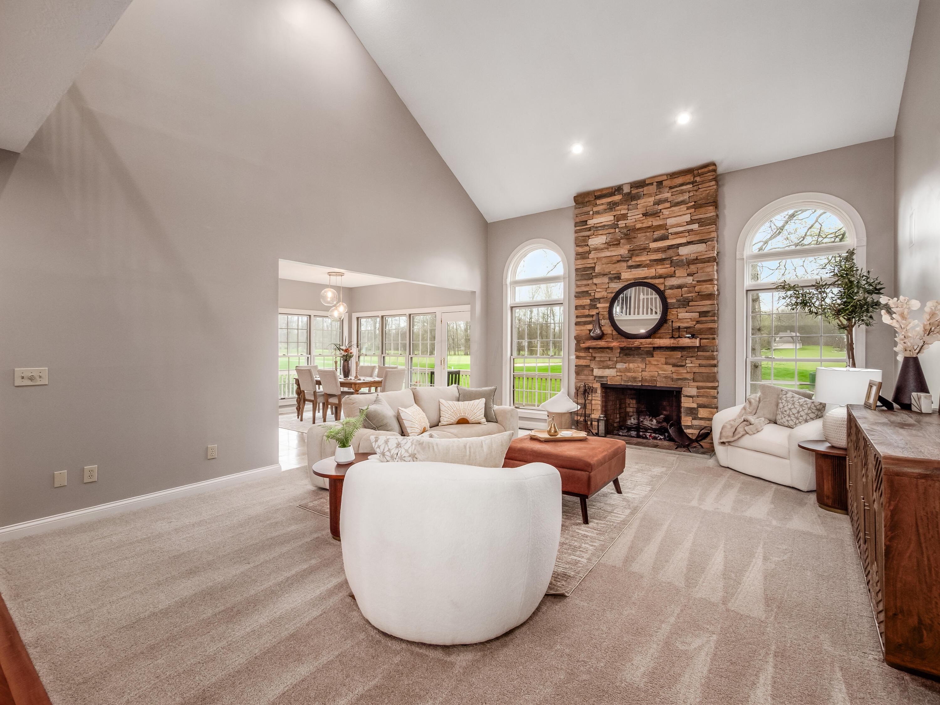 5695 Medallion Drive E