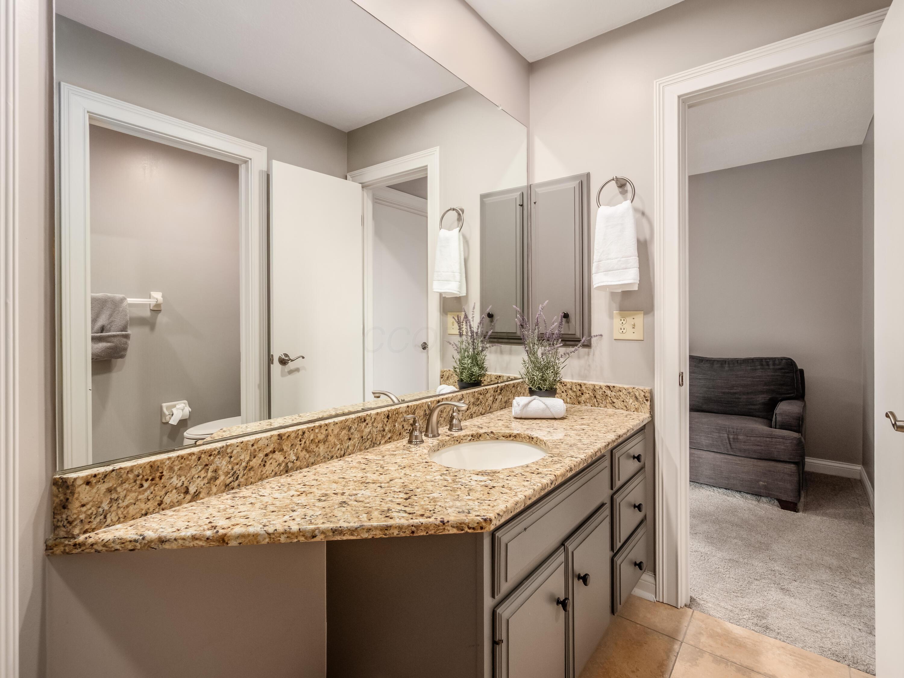 5695 Medallion Drive E