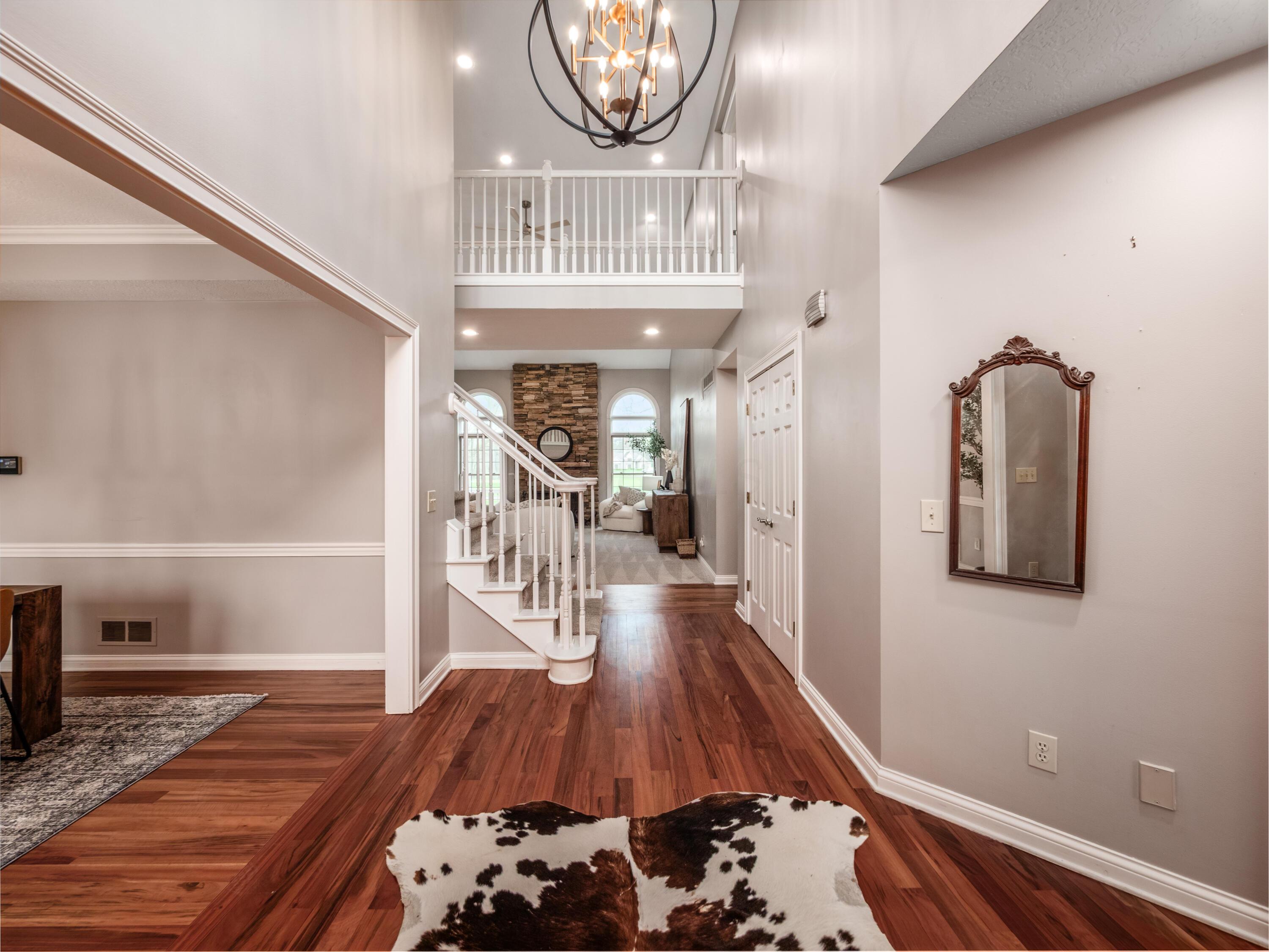 5695 Medallion Drive E