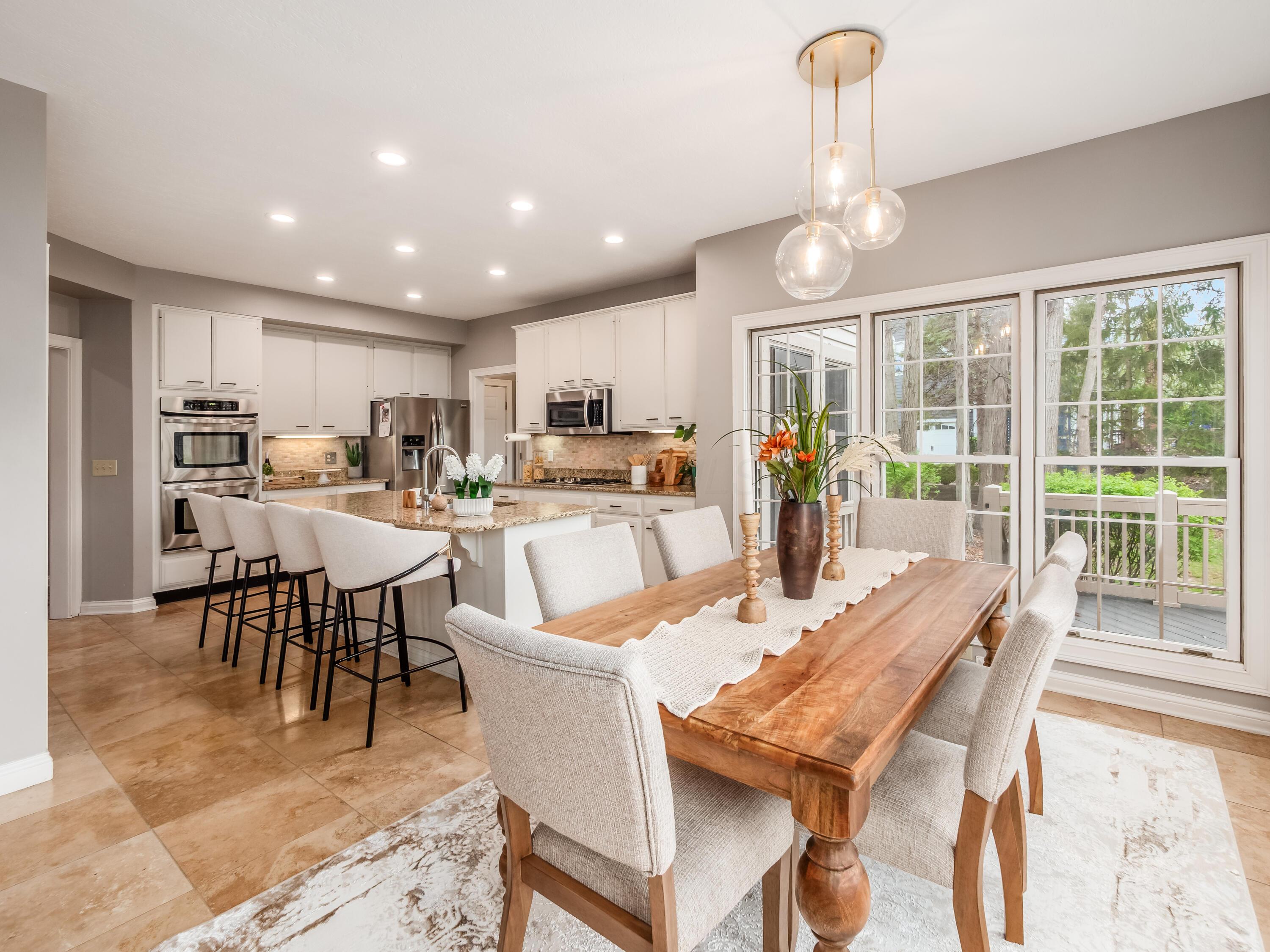 5695 Medallion Drive E