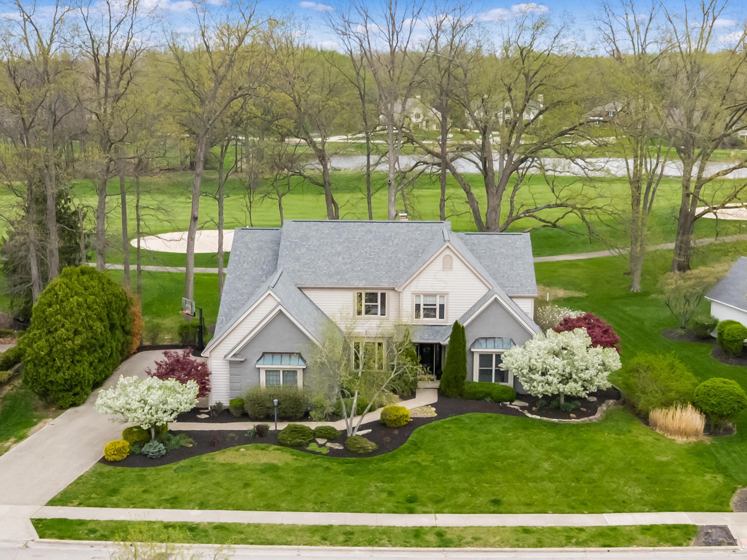 5695 Medallion Drive E