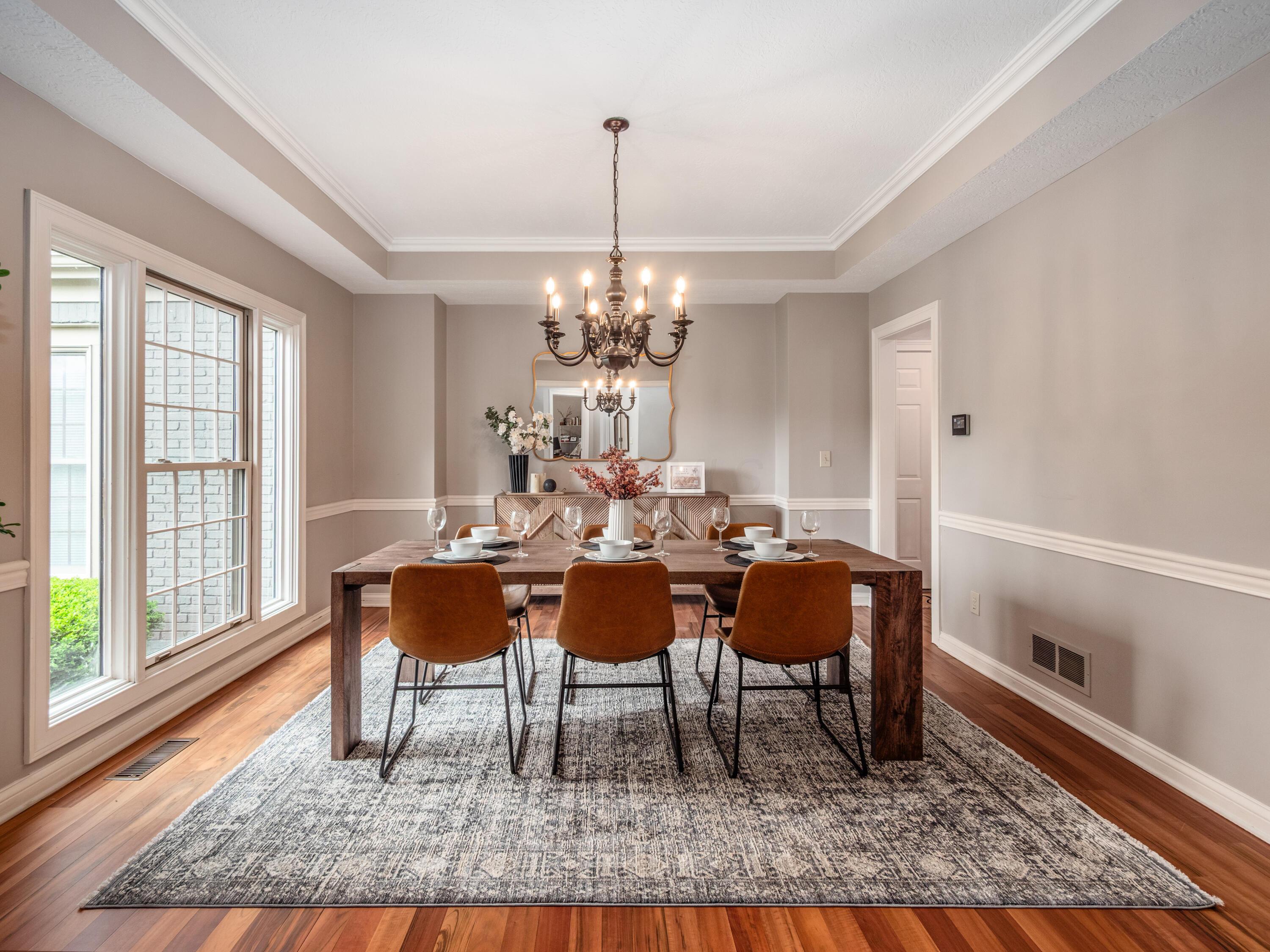 5695 Medallion Drive E