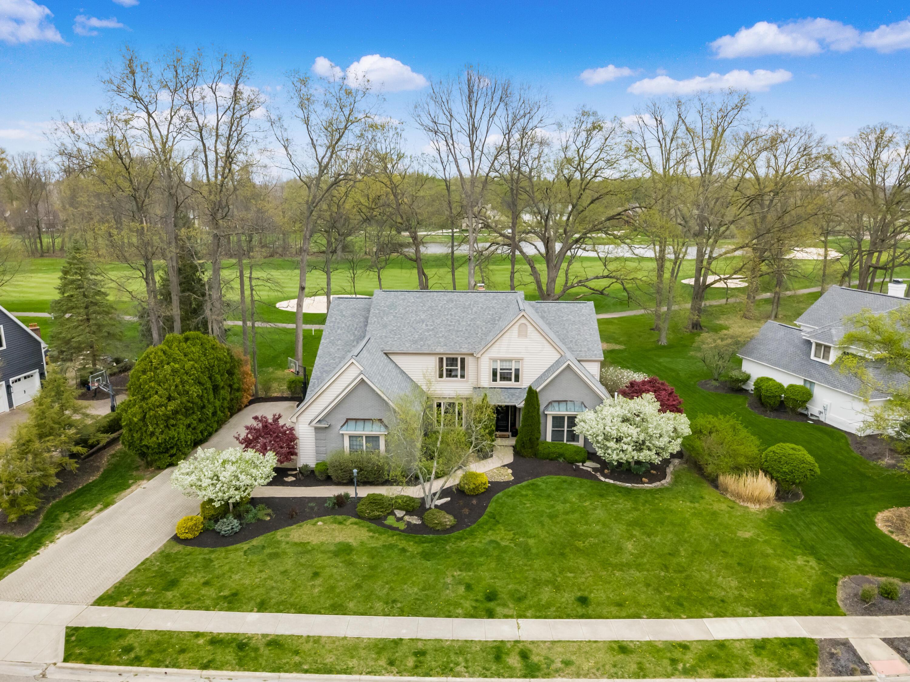 5695 Medallion Drive E