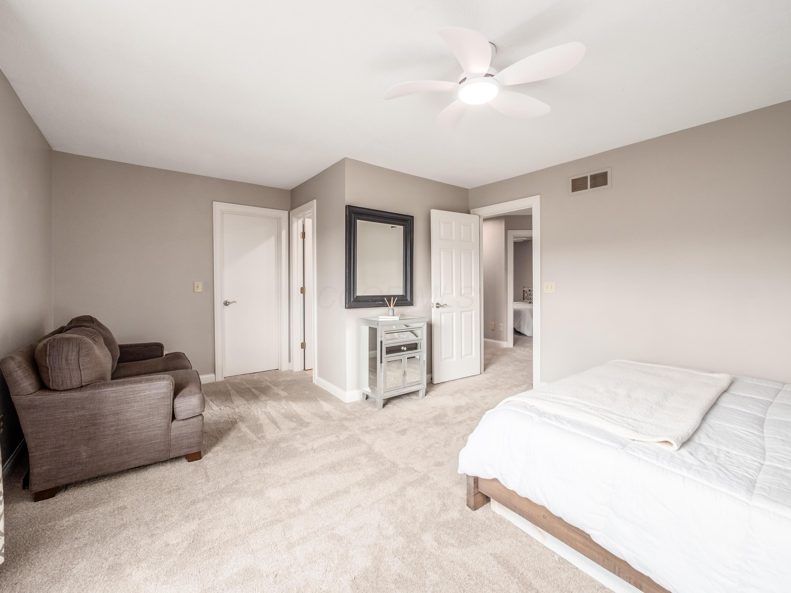 5695 Medallion Drive E