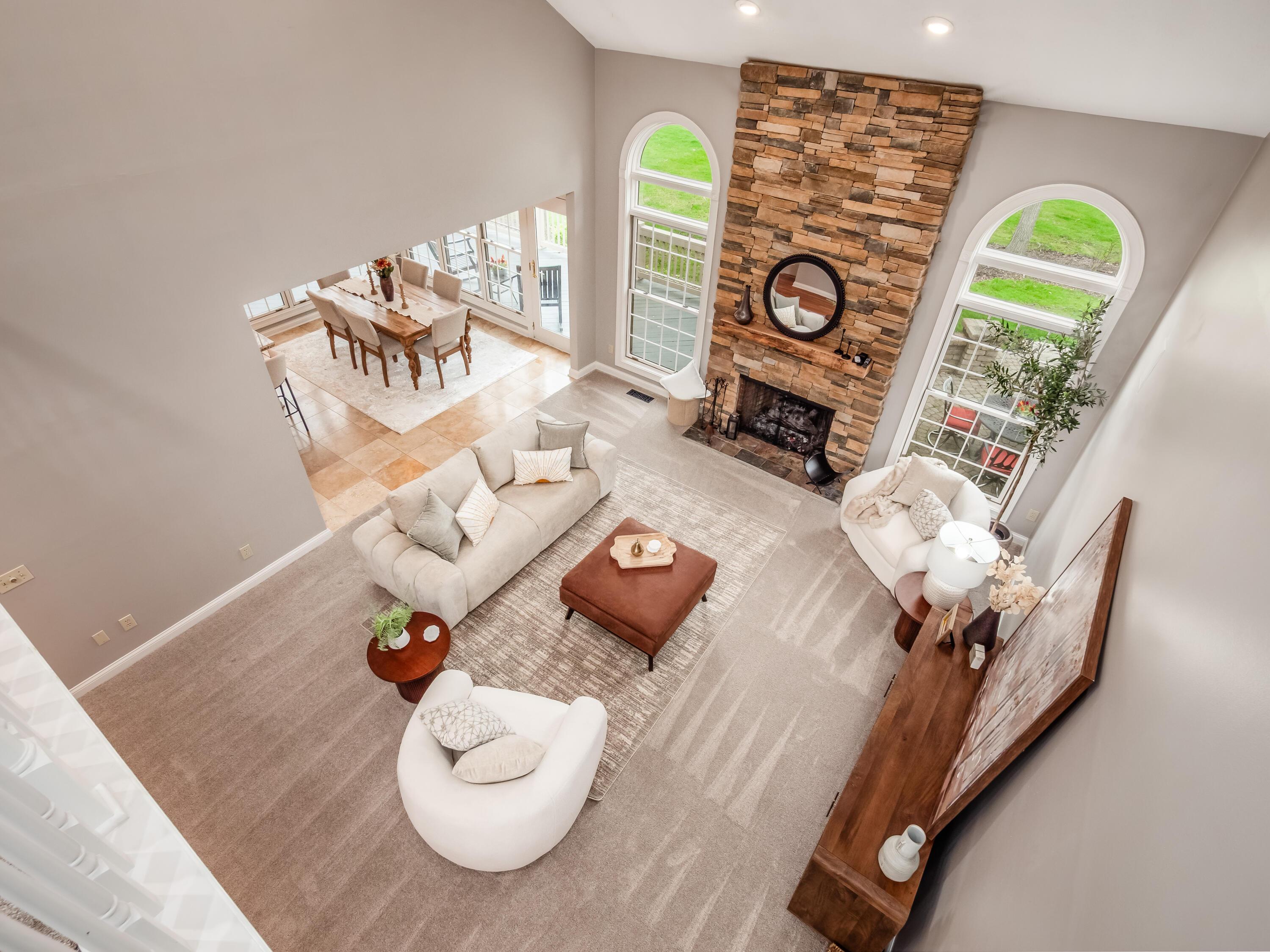 5695 Medallion Drive E