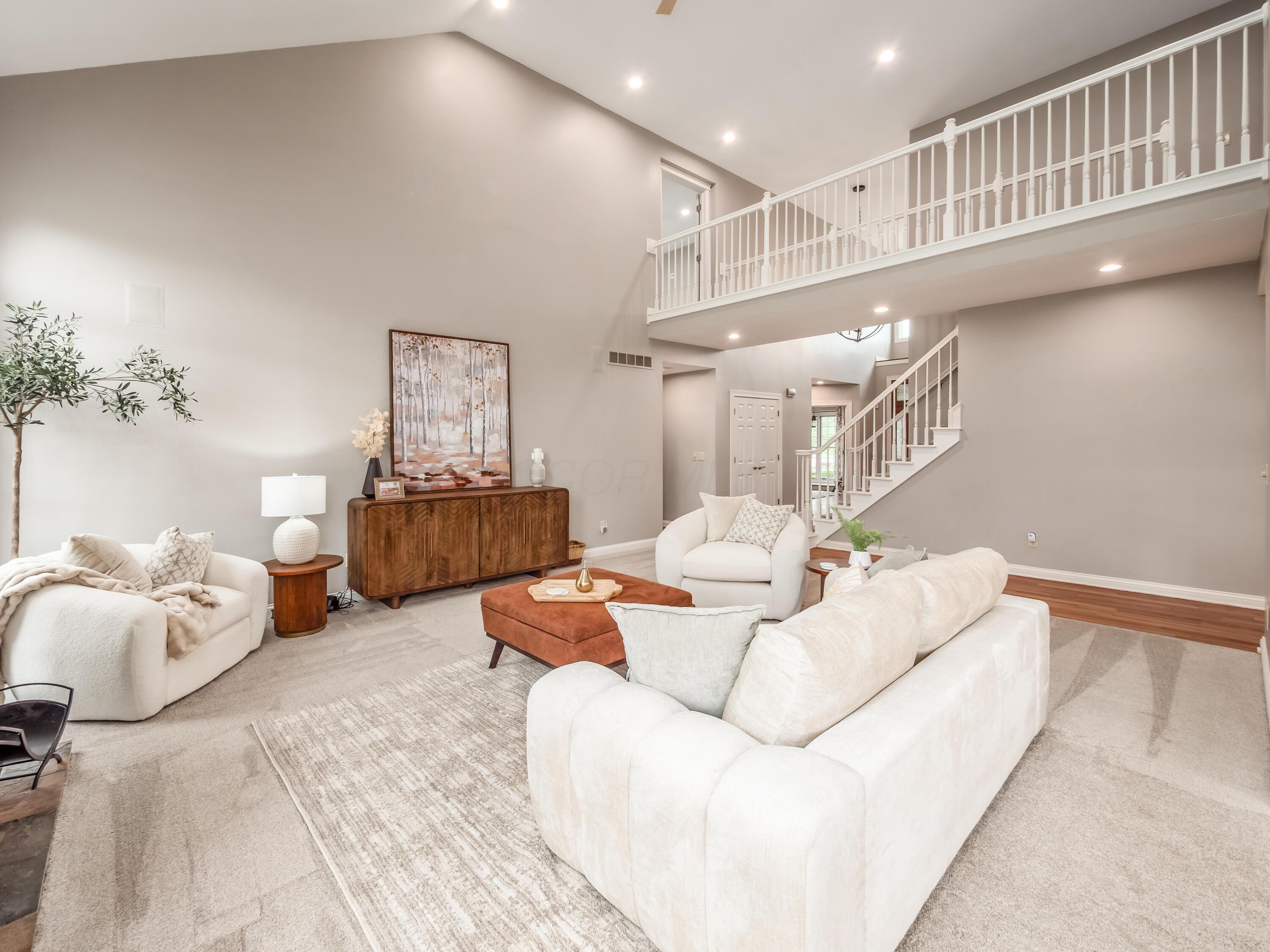5695 Medallion Drive E