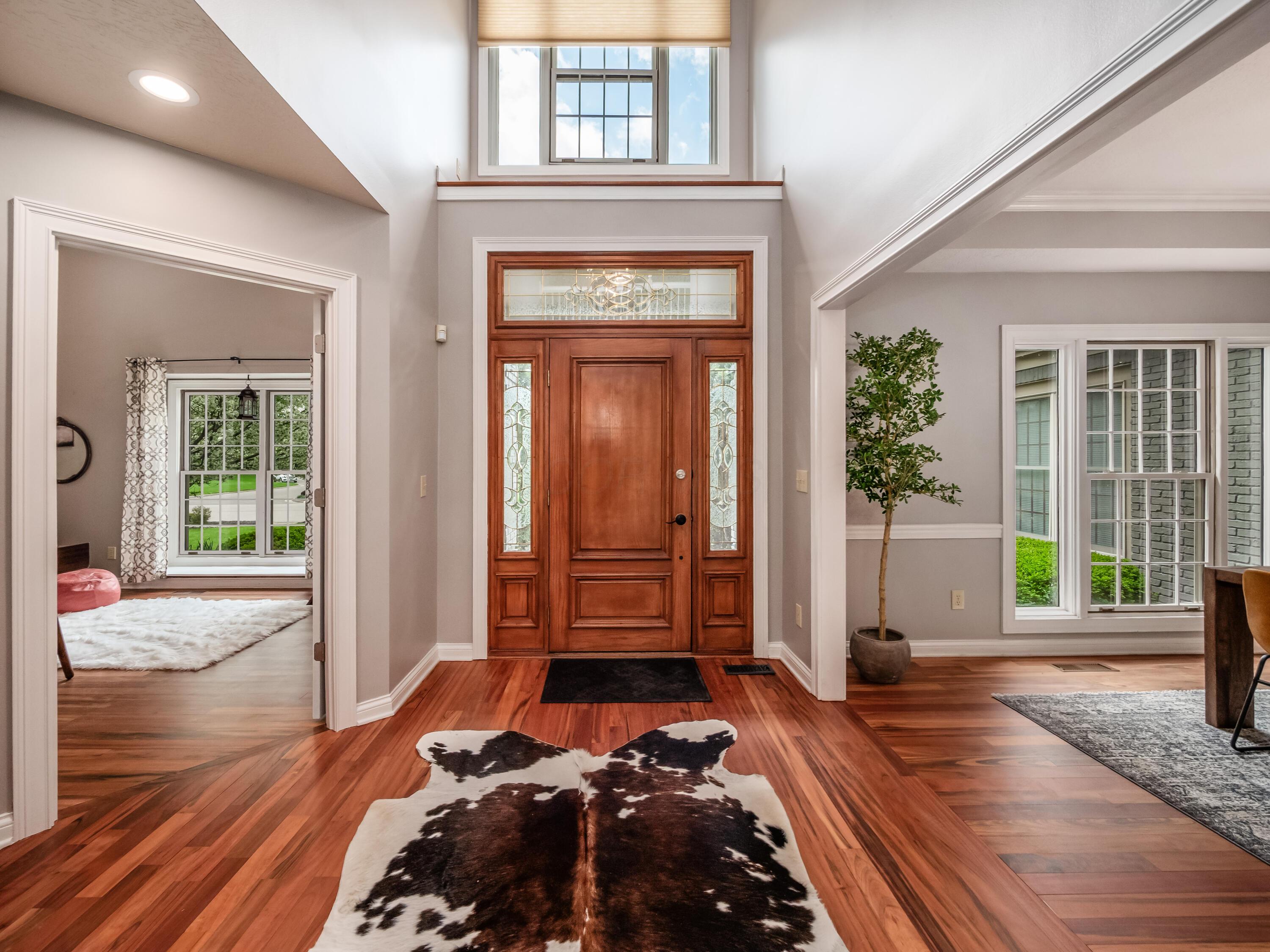 5695 Medallion Drive E