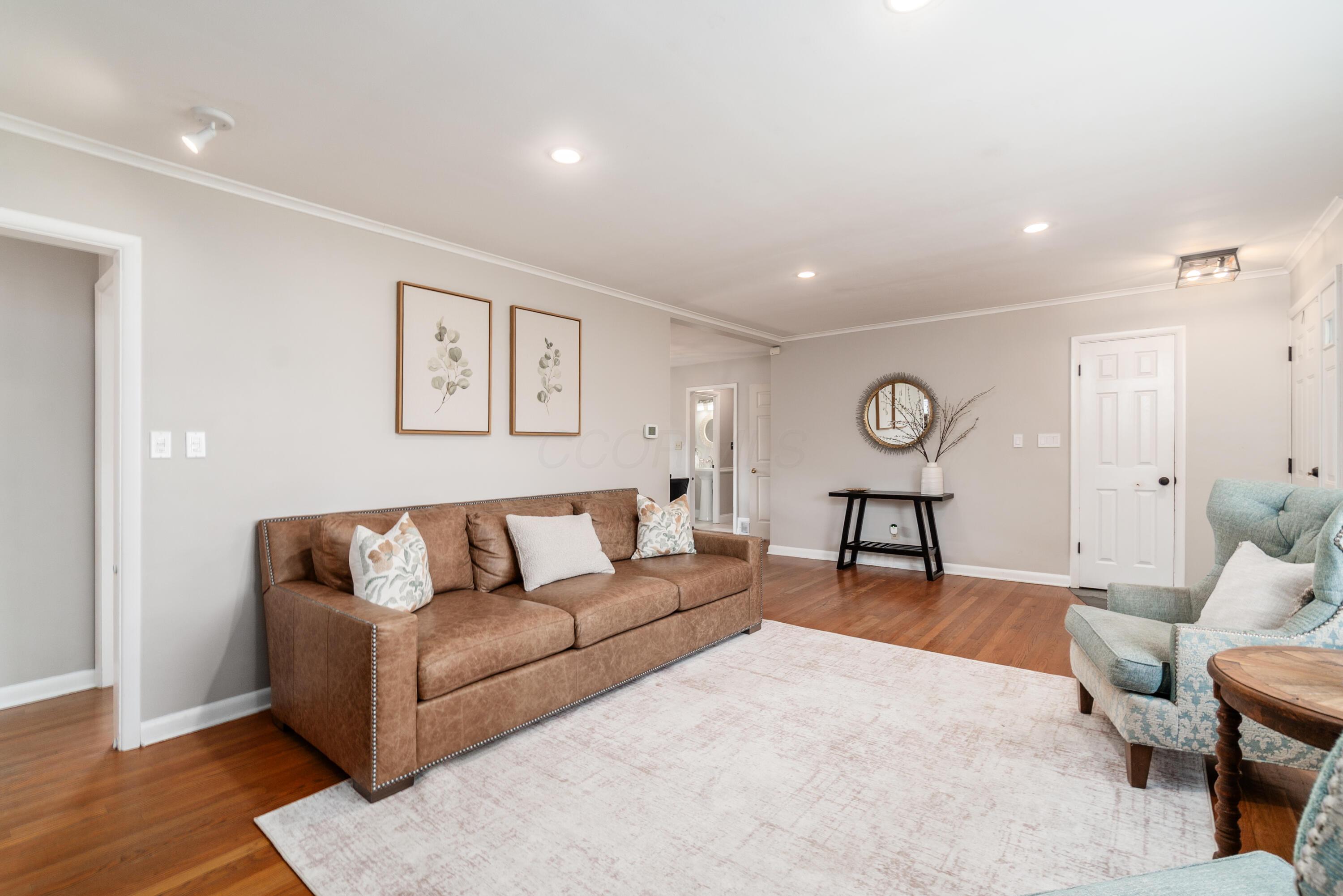 3166 S Dorchester Road