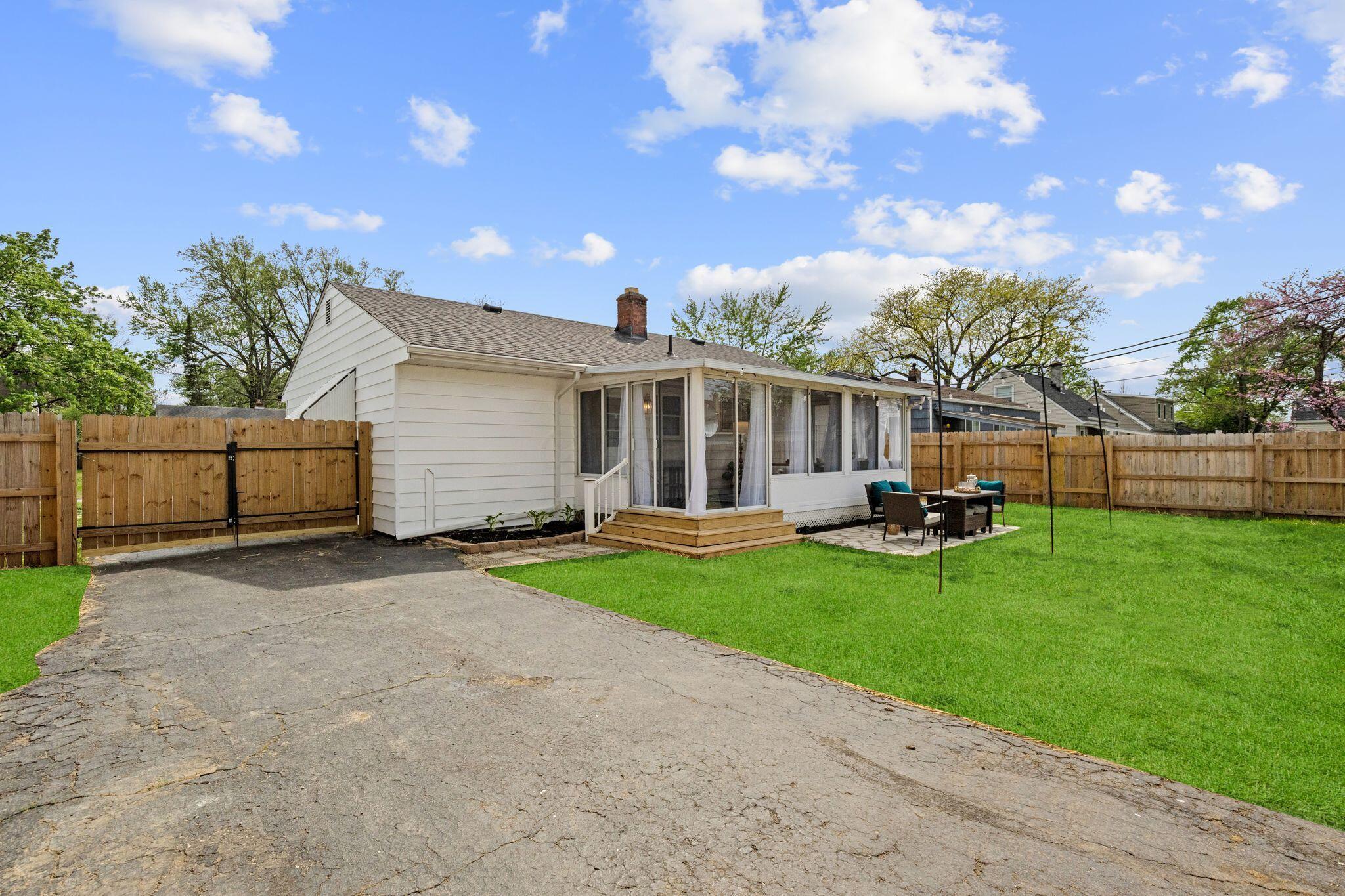 2526 Shrewsbury Road